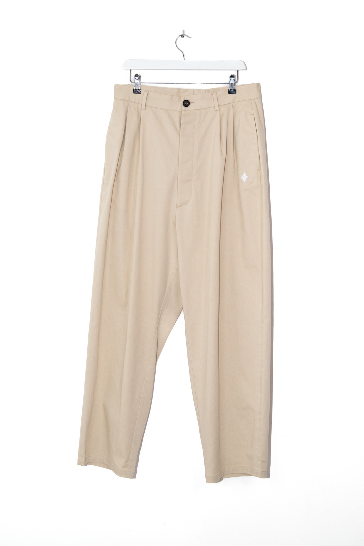 Marcelo Burlon Hose in Hellbeige und Weiß