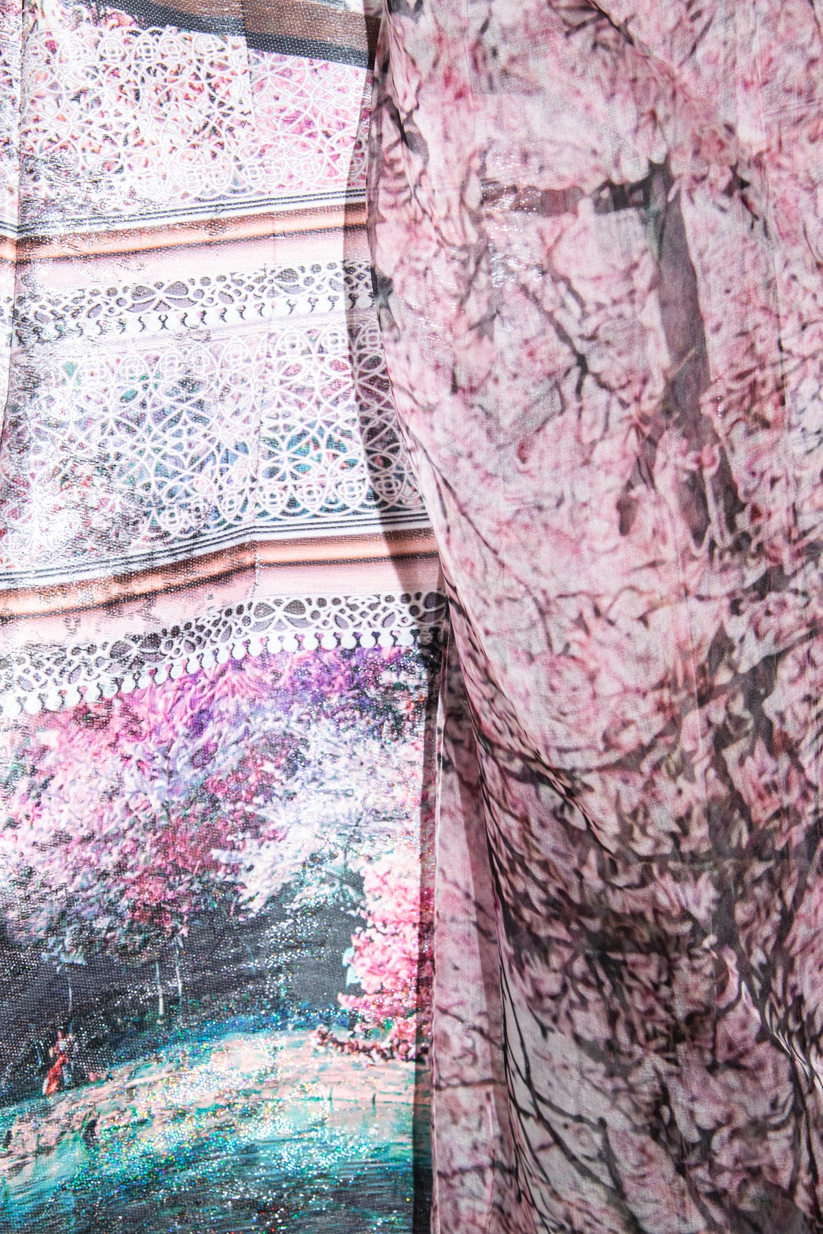 Mary Katrantzou Minikleid mit Kirschblüten-Print in Rosa
