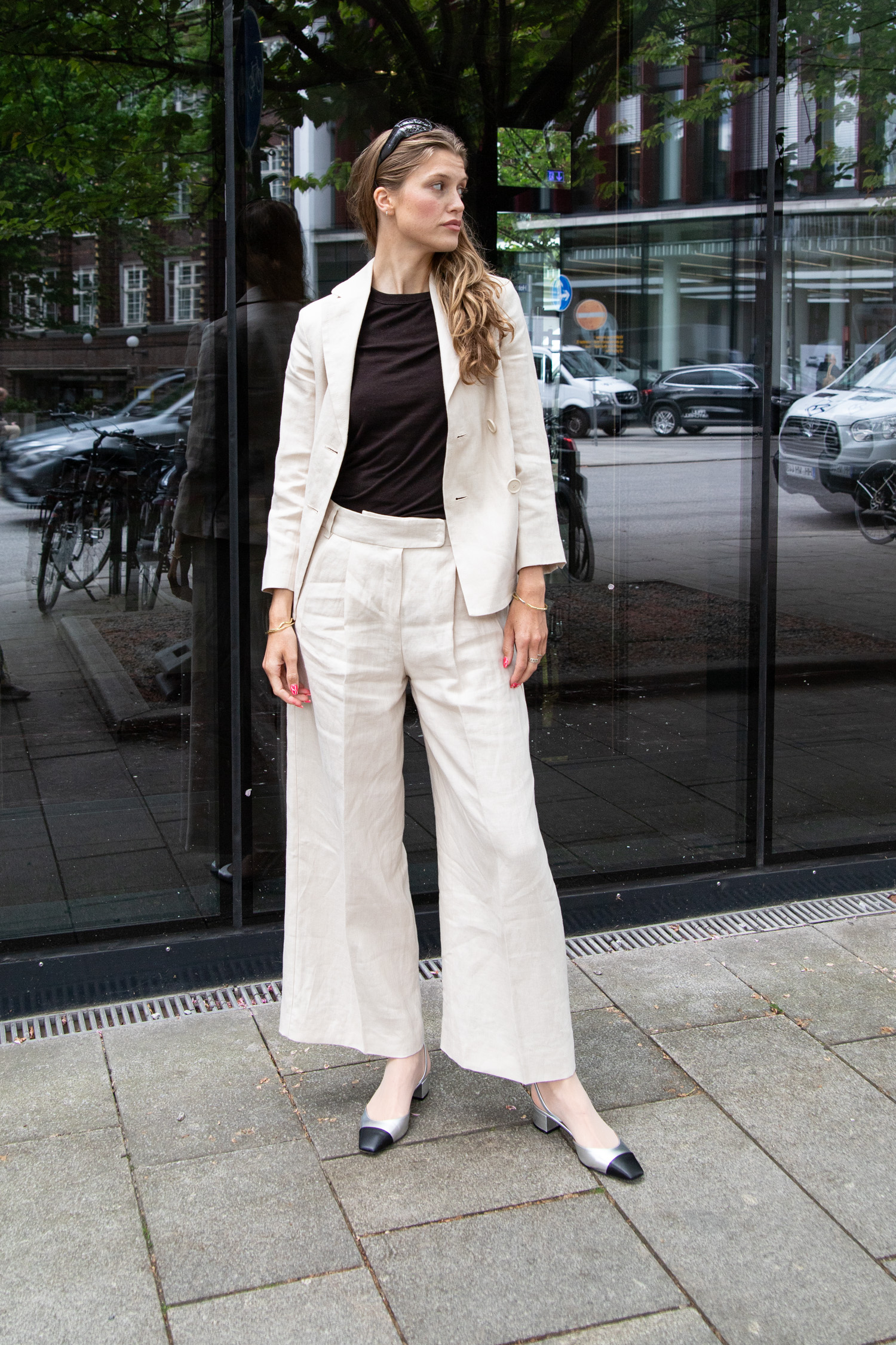 Max Mara Leinenanzug in Hellbeige