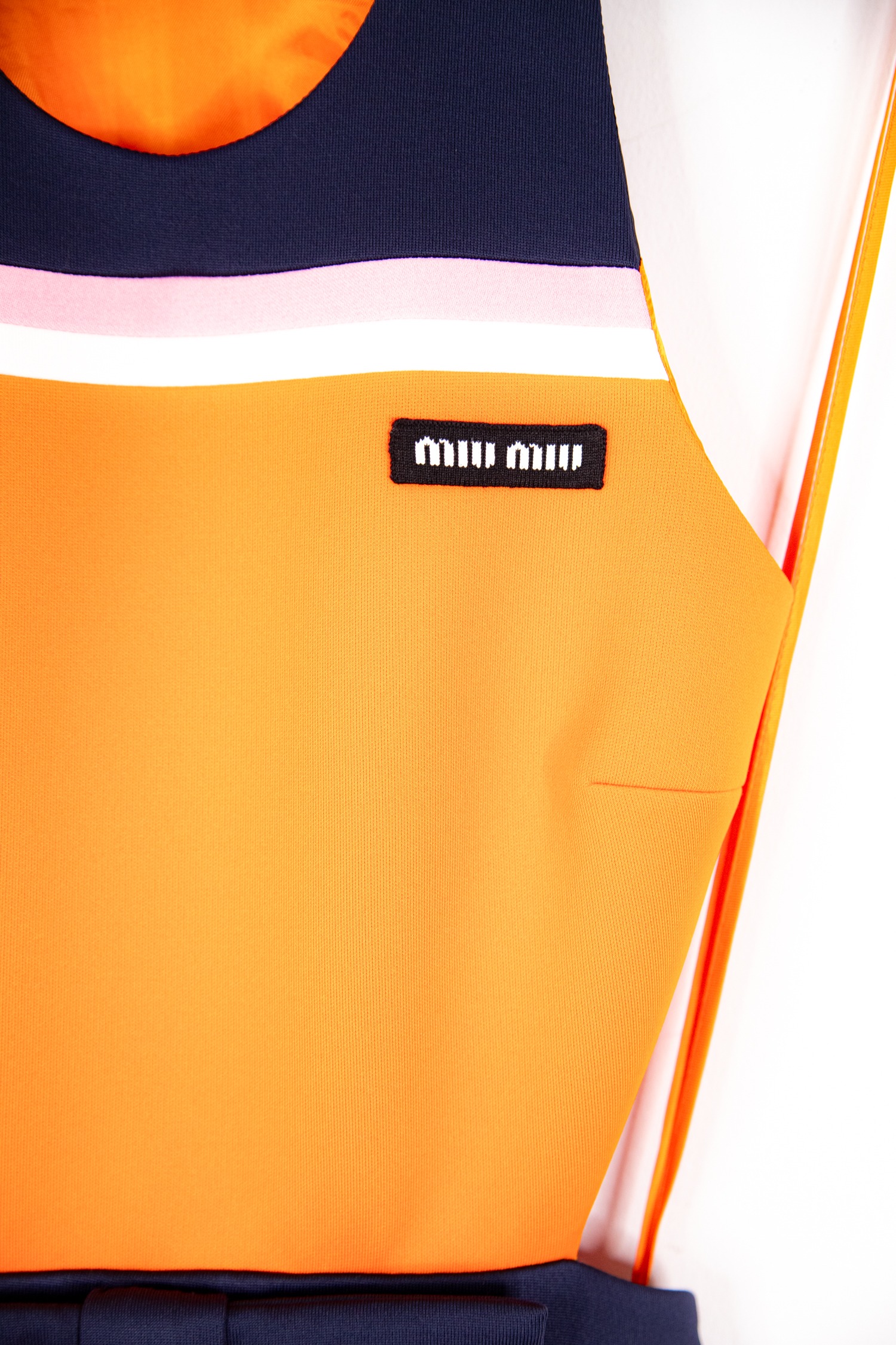 Miu Miu Minikleid mit Schleife in Orange und Dunkelblau