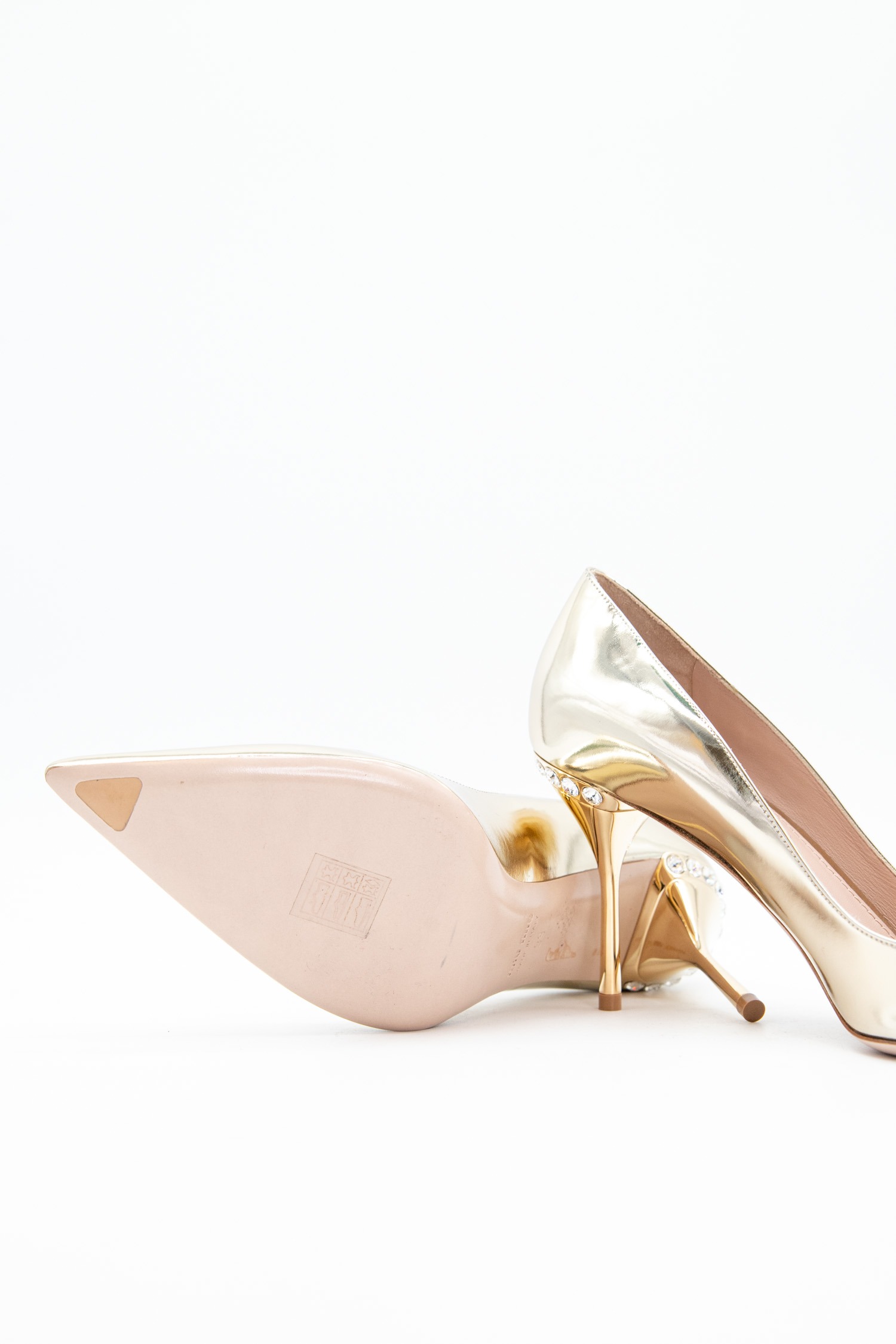 Miu Miu Pumps in Gold