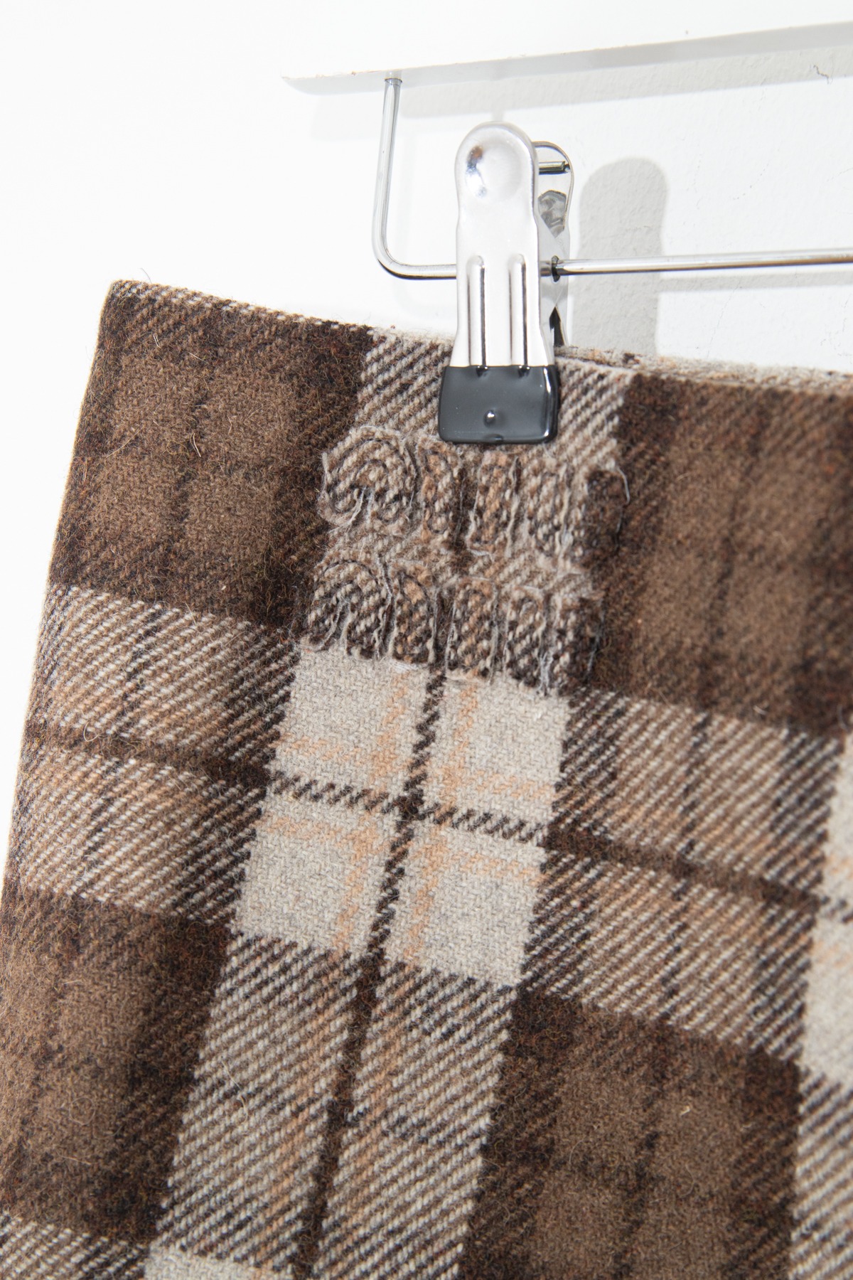 Miu Miu Minirock mit Karomuster in Braun, Beige und gold