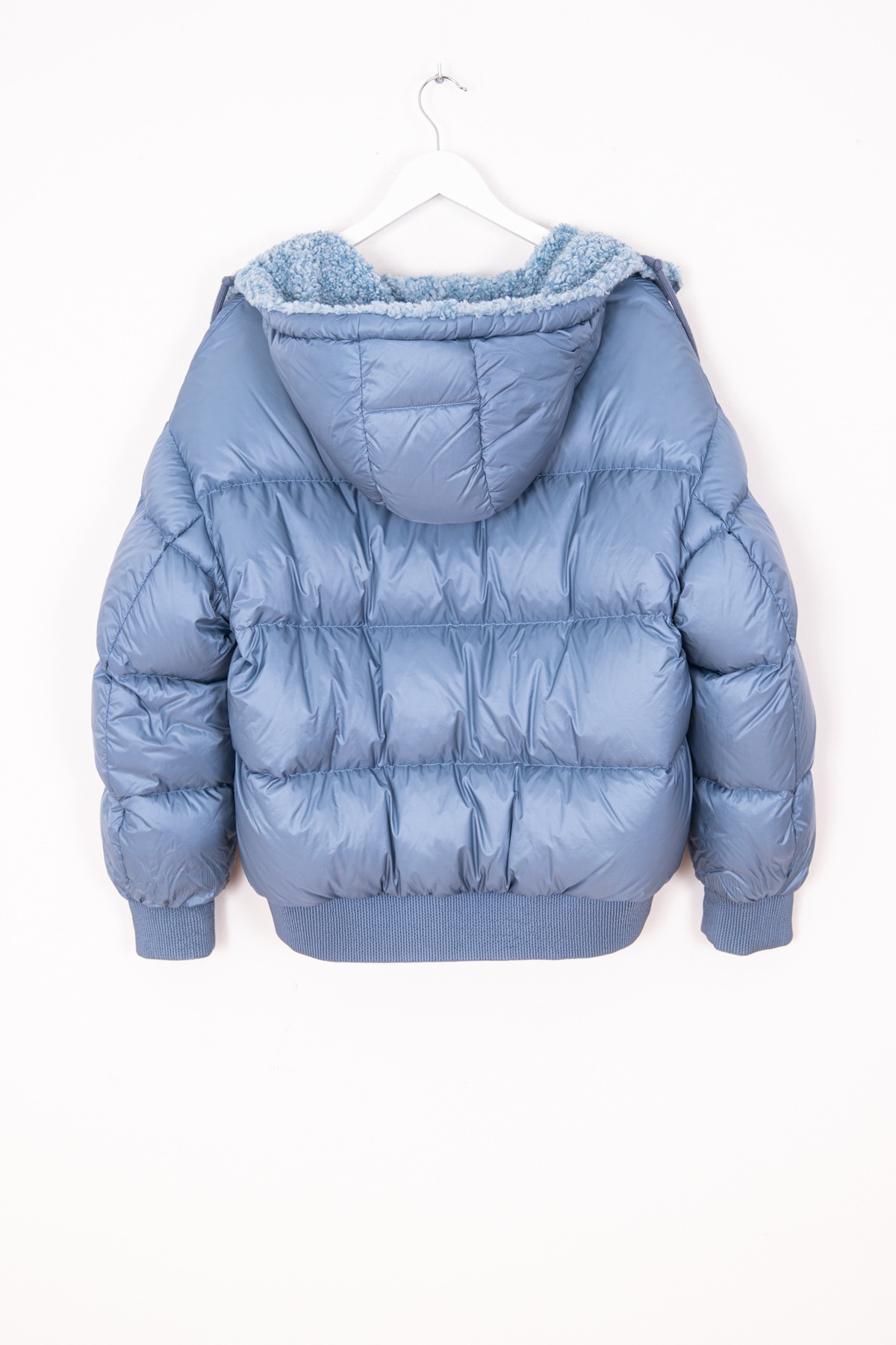 Moncler "Ilet Giubbotto" Wendbare Daunenjacke in Hellblau