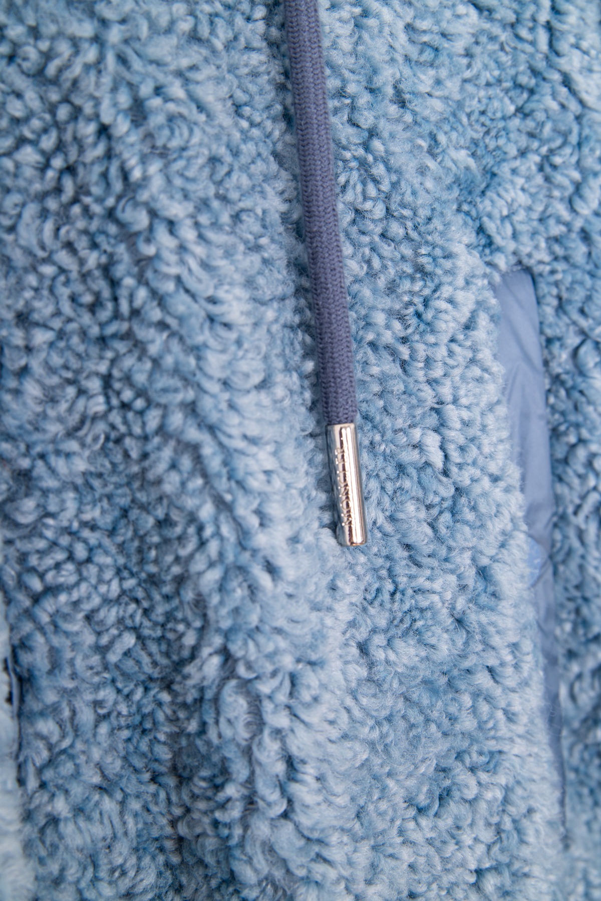 Moncler "Ilet Giubbotto" Wendbare Daunenjacke in Hellblau