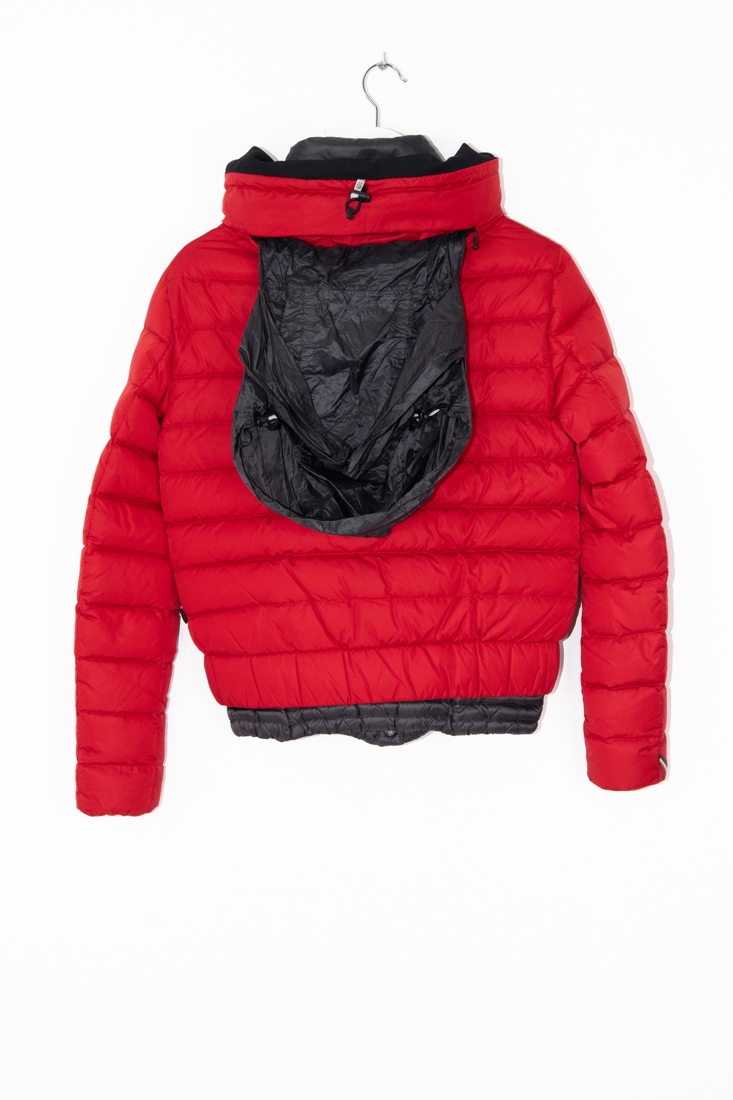 Moncler Daunenjacke in Rot