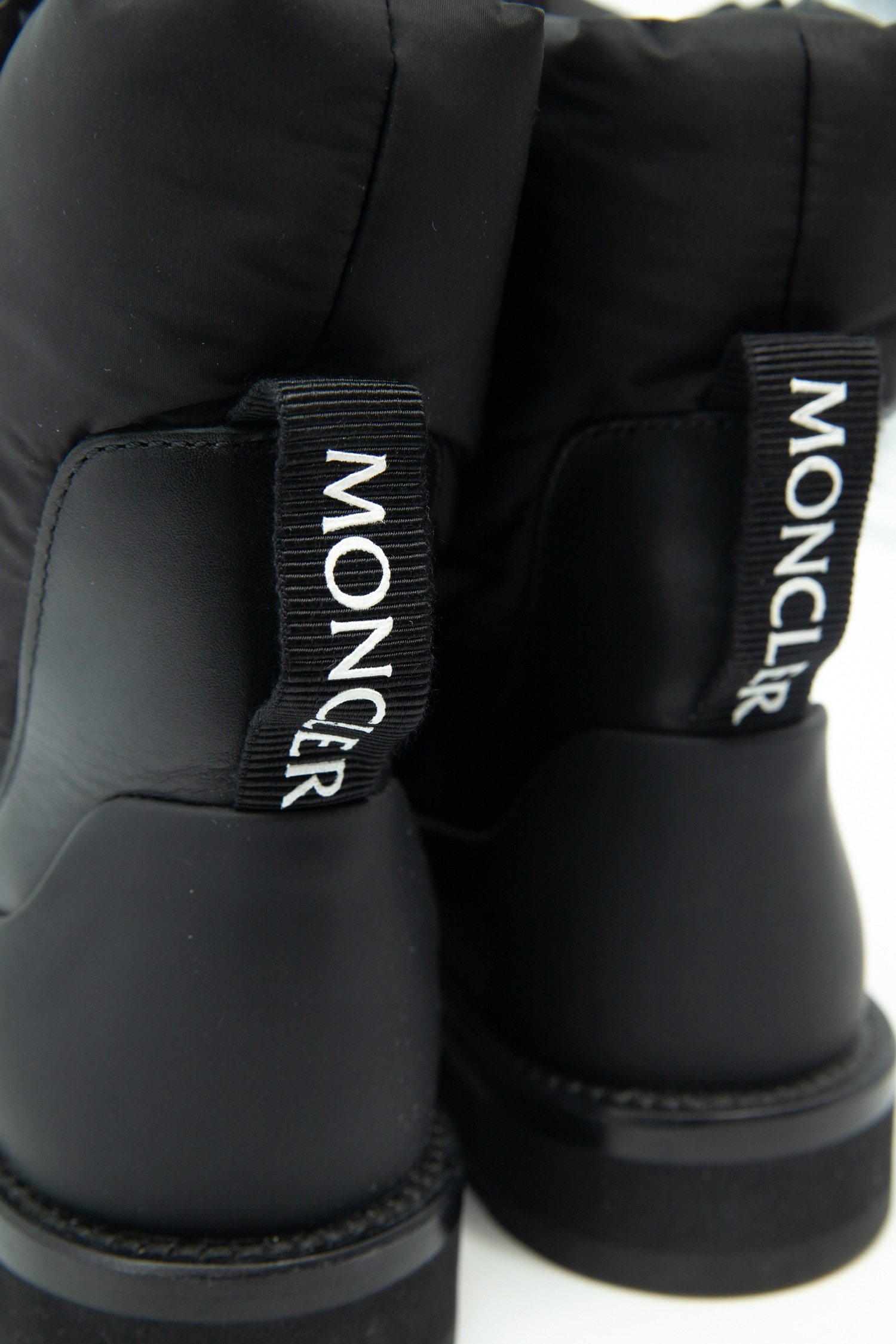 Moncler "Rain Don't Care" Ankle Boots in Schwarz