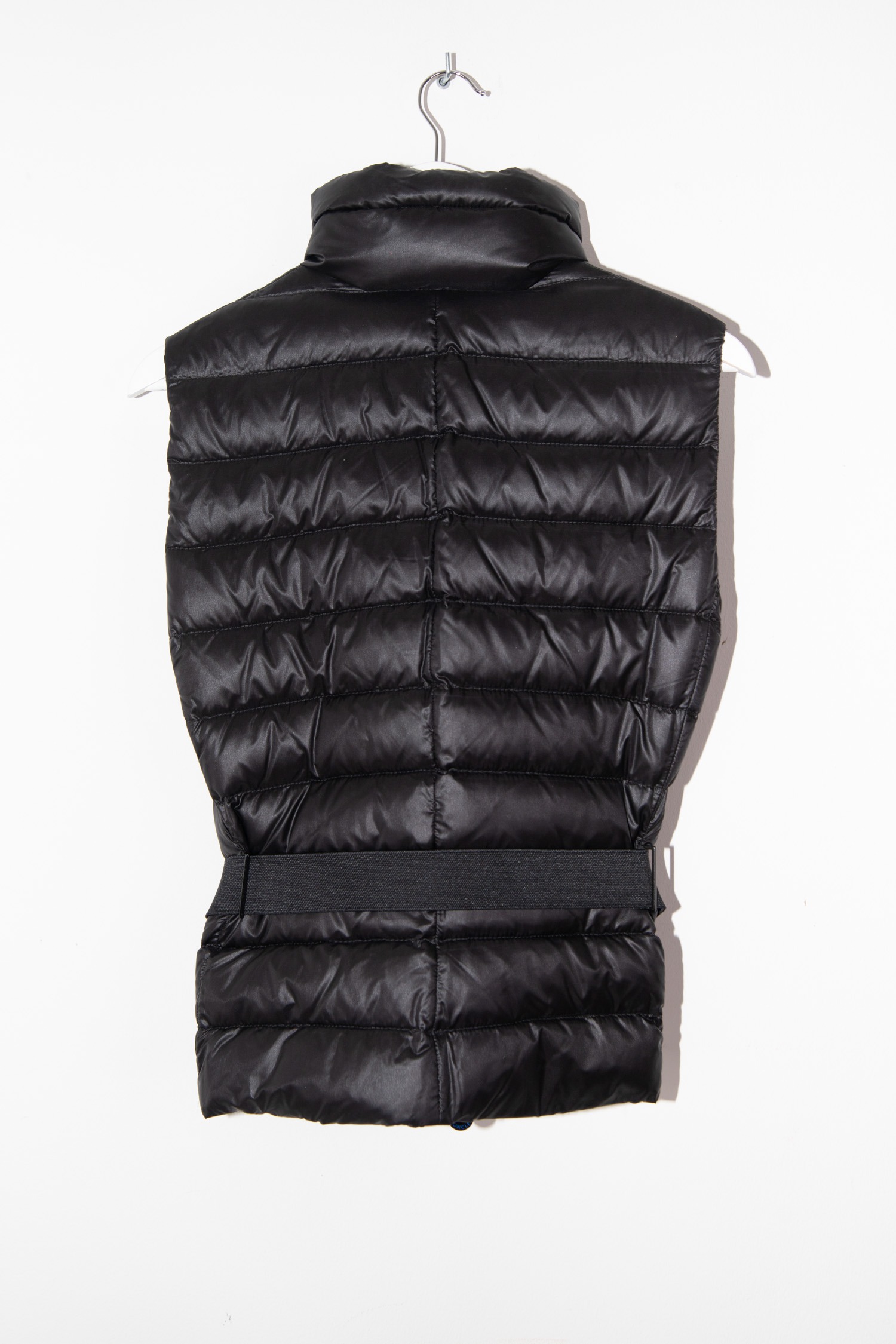 Moncler "Gaelle" Dauenweste mit Gürtel in Schwarz