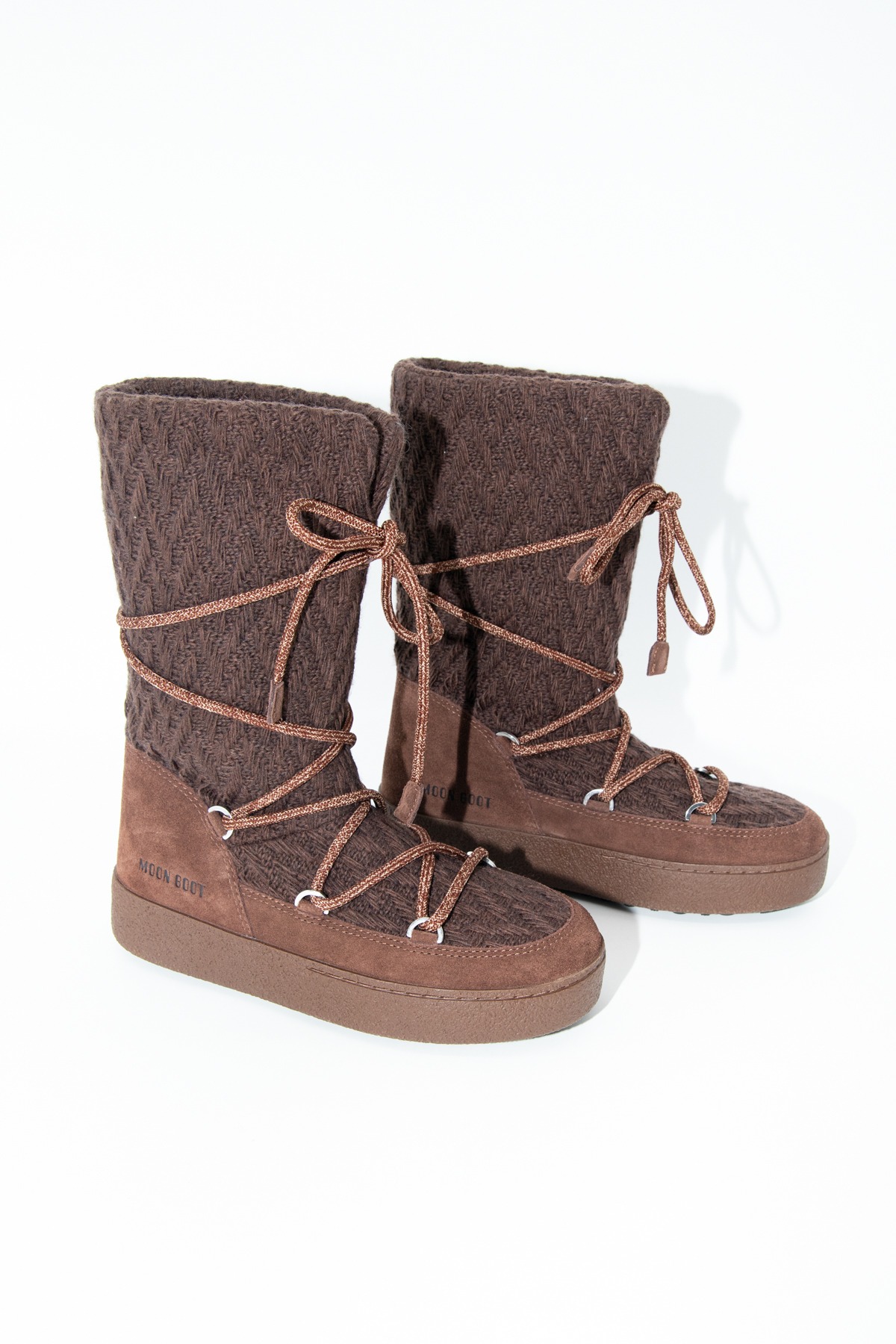 Moon Boot x Guest in Residence "Track Knit" Stiefel