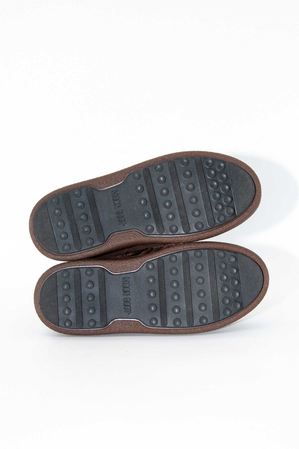 Moon Boot x Guest in Residence "Track Knit" Stiefel