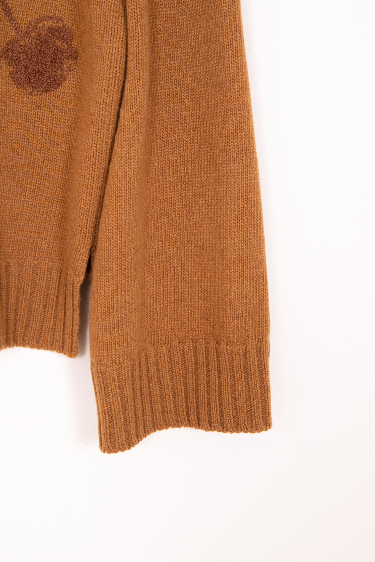 Off-White Strickjacke mit Stickerei in Camel