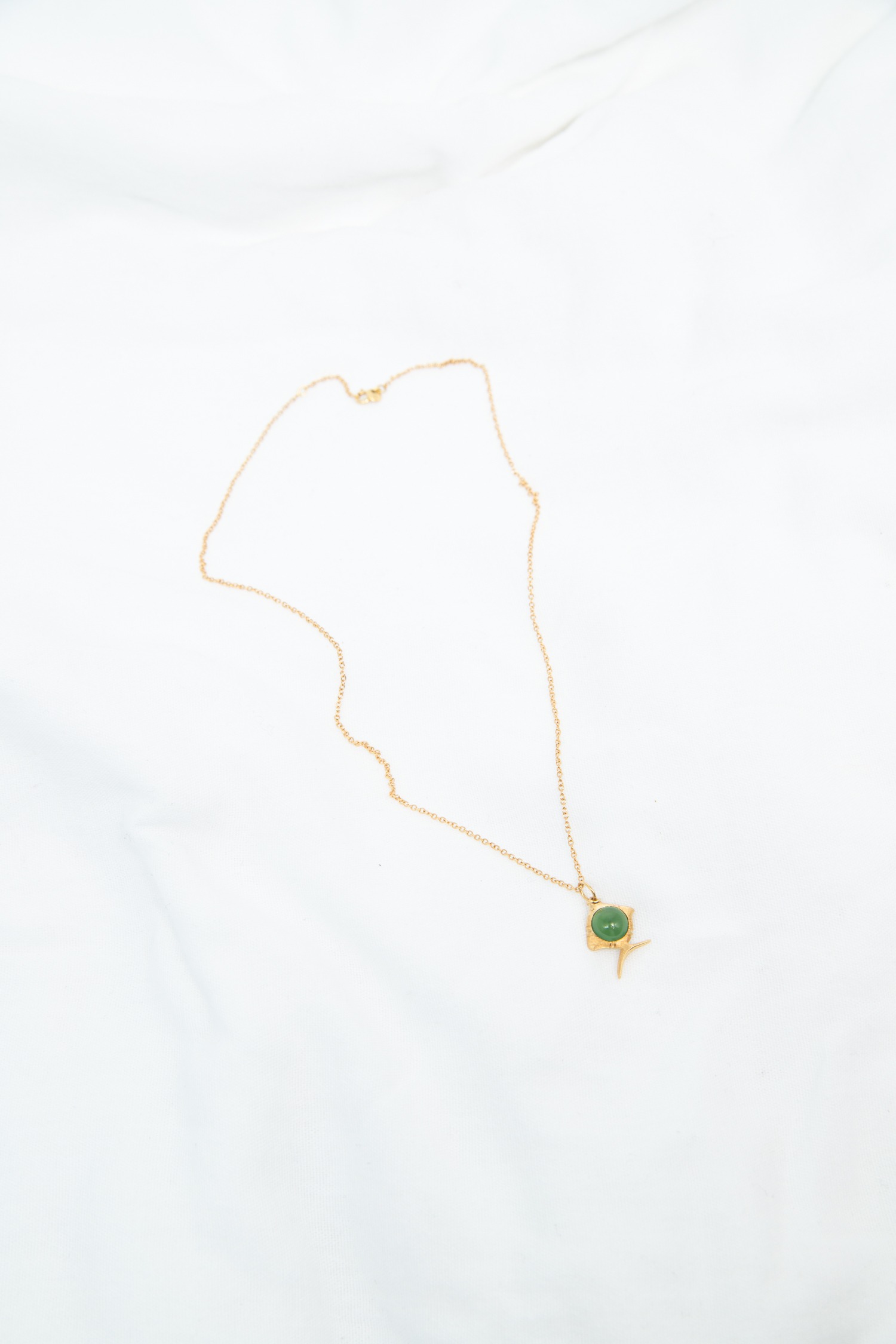 Ole Lynggaard "Young Fish“ Halskette mit Serpentin in Gold