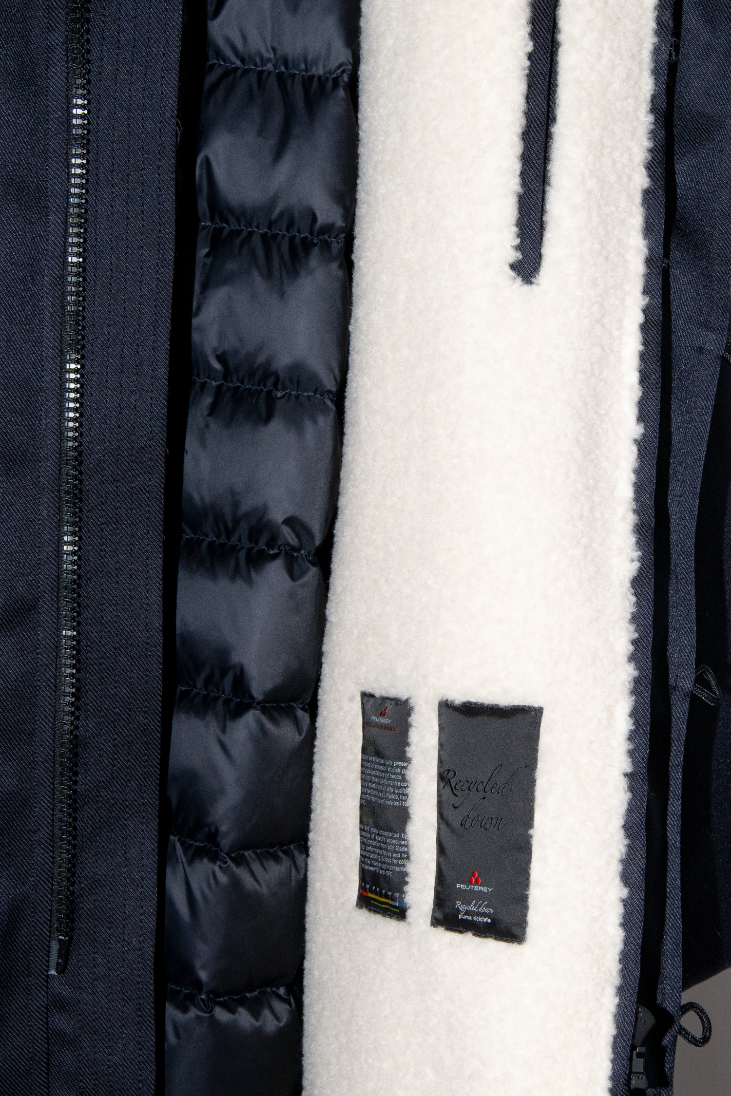 Peuterey Stepmantel in Dunkelblau und Cremeweiß