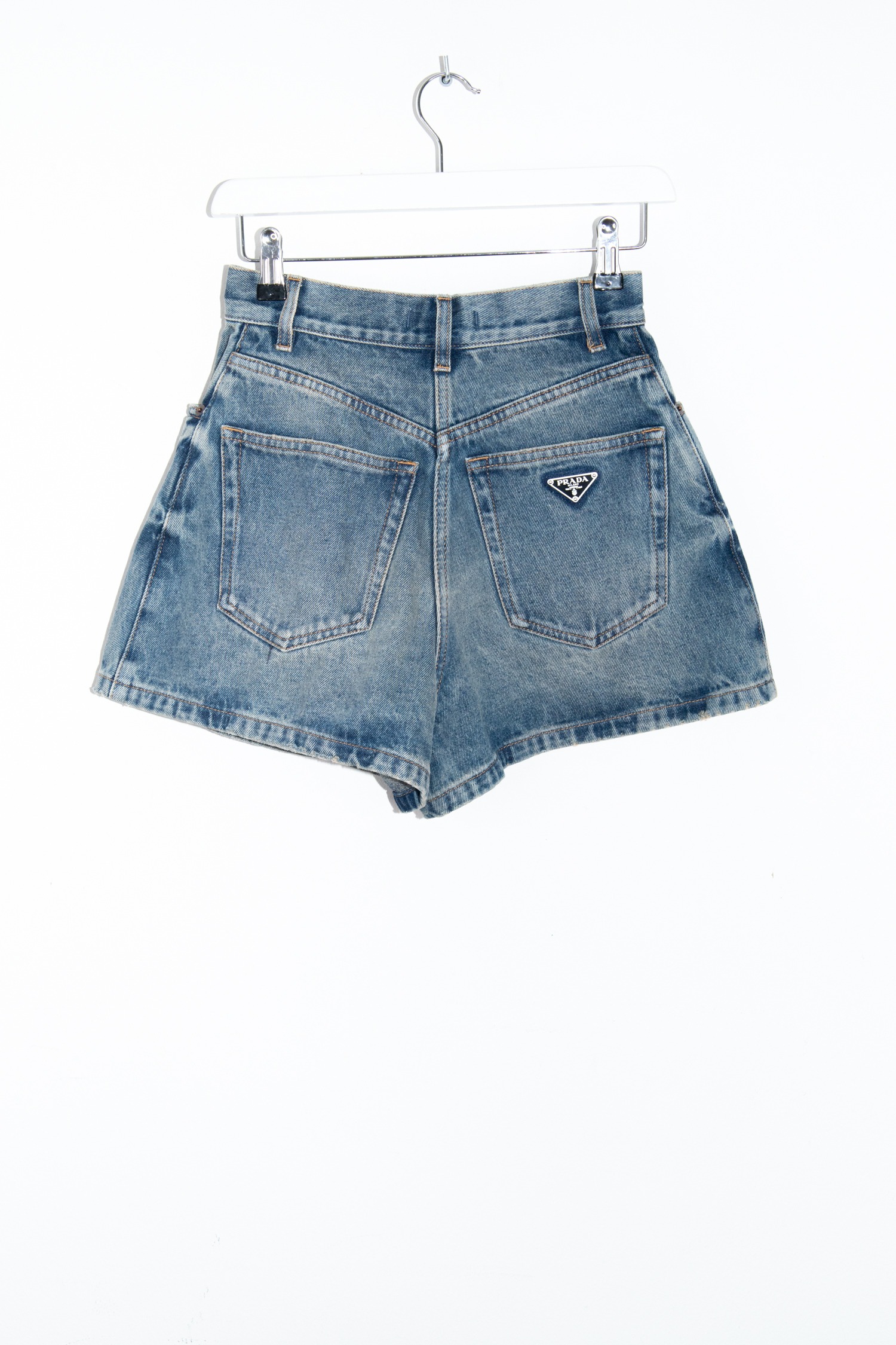 Prada Jeansshorts im Used-Look in Blau