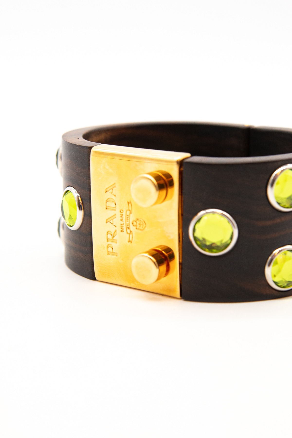 Prada Vintage Armreif aus Holz in Braun, Gold und Grün