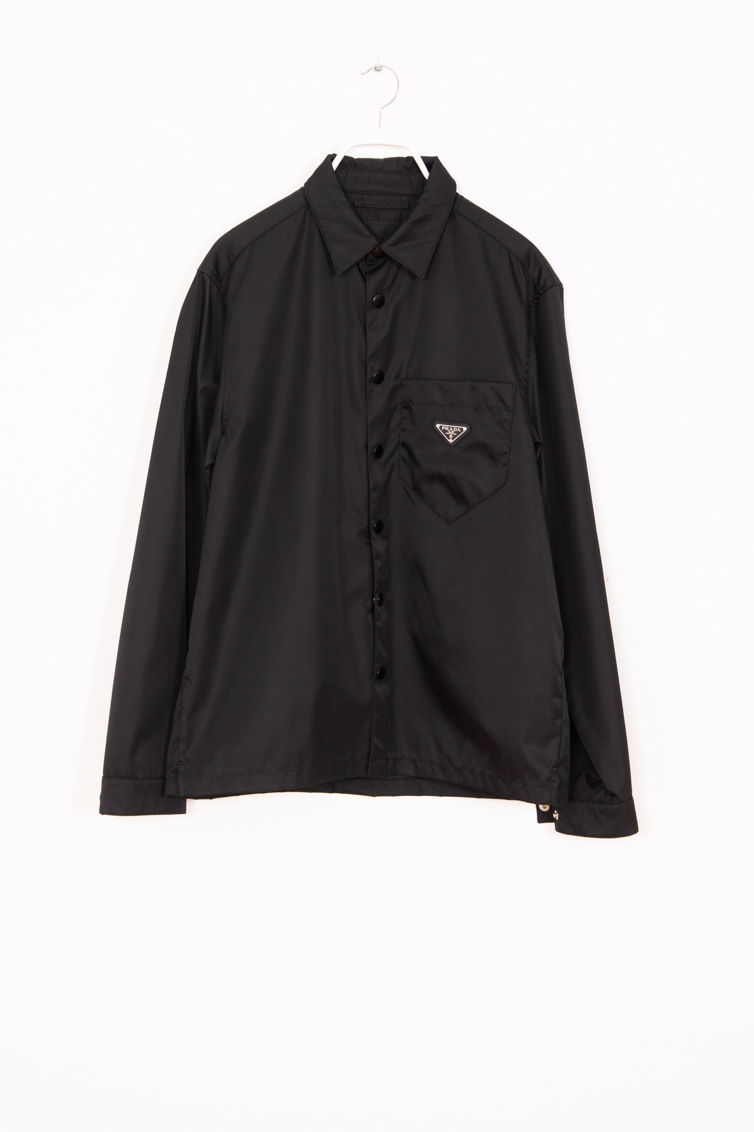 Prada Hemd aus Re-Nylon in Schwarz und Silber
