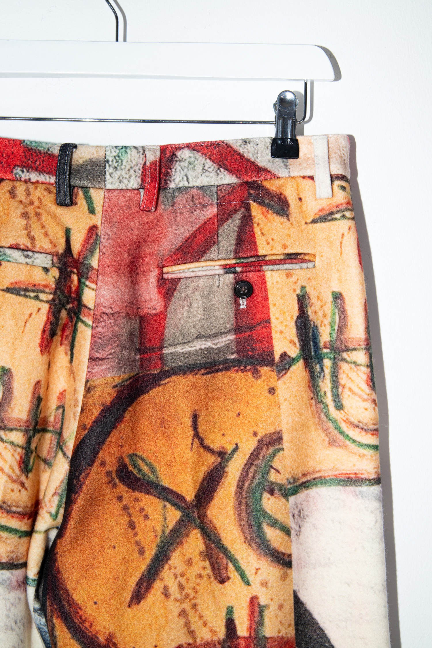 R13 "Damon" Woll-Hose mit Graffiti-Muster