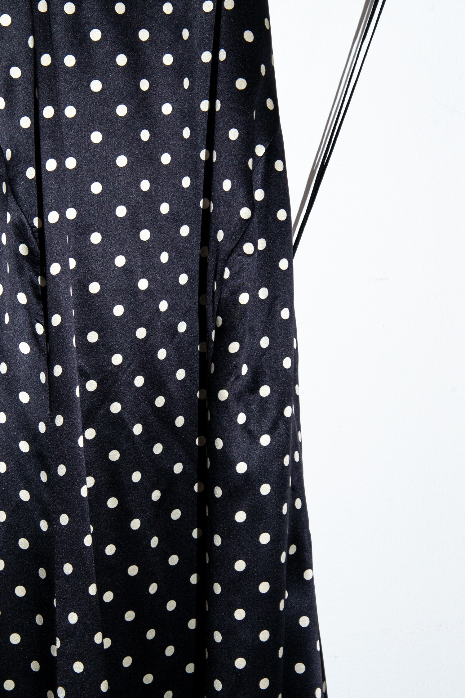 Ralph Lauren Neckholderkleid mit Punkten in Schwarz und Ecru