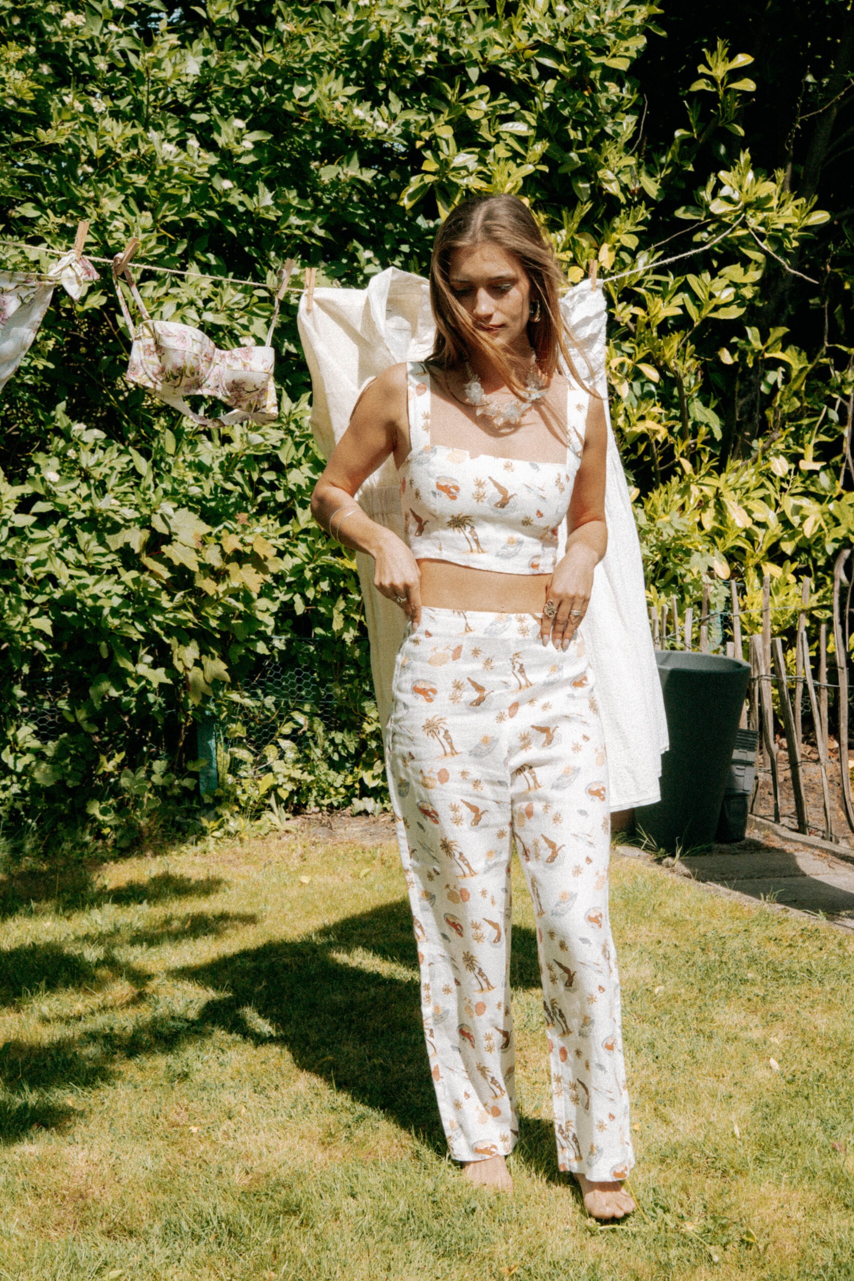 Reformation Set mit sommerlichen Motiv in Cremeweiß