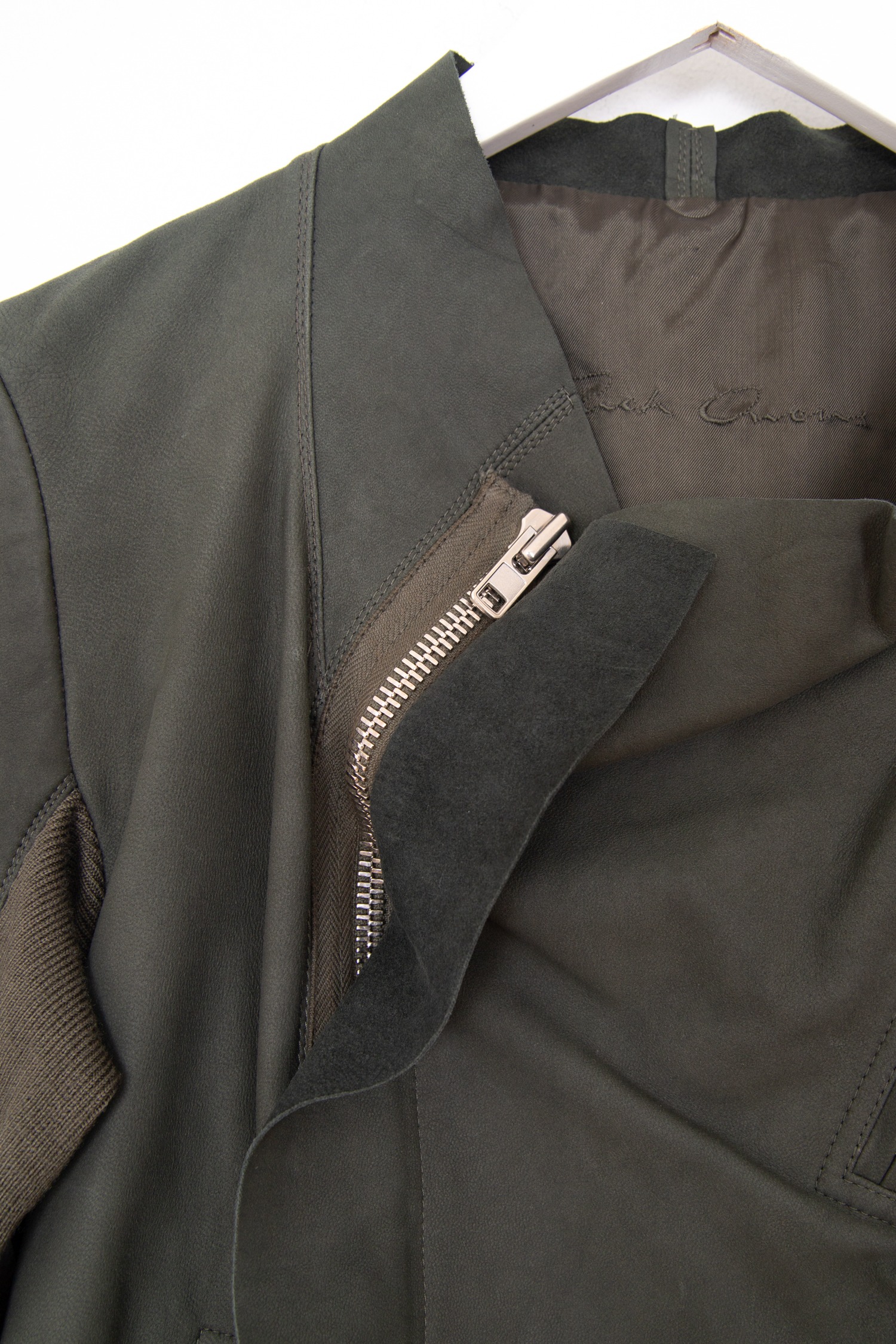 Rick Owens Drapierte Lederjacke in Dunkelgrün und Silber