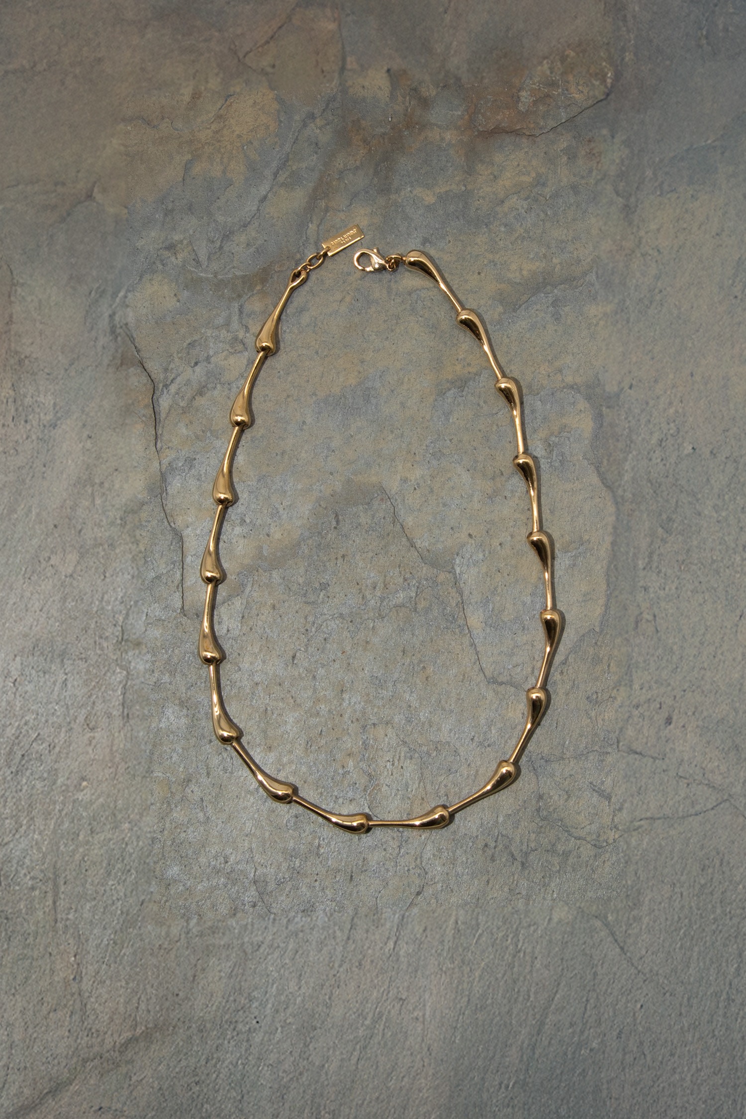 Saint Laurent Halskette mit Tropfenförmigen Gliedern in Gold