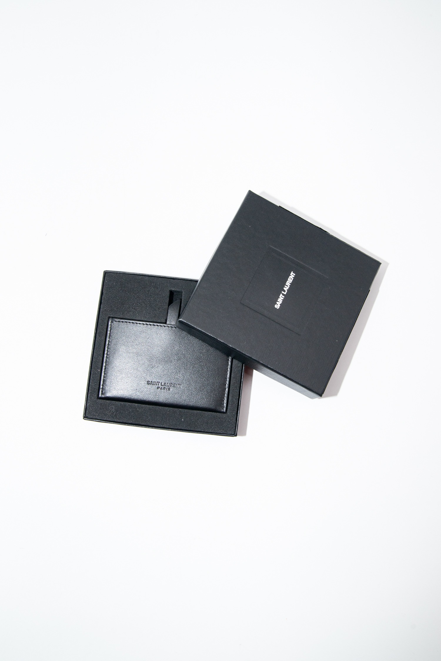 Saint Laurent Etui mit Spiegel in Schwarz