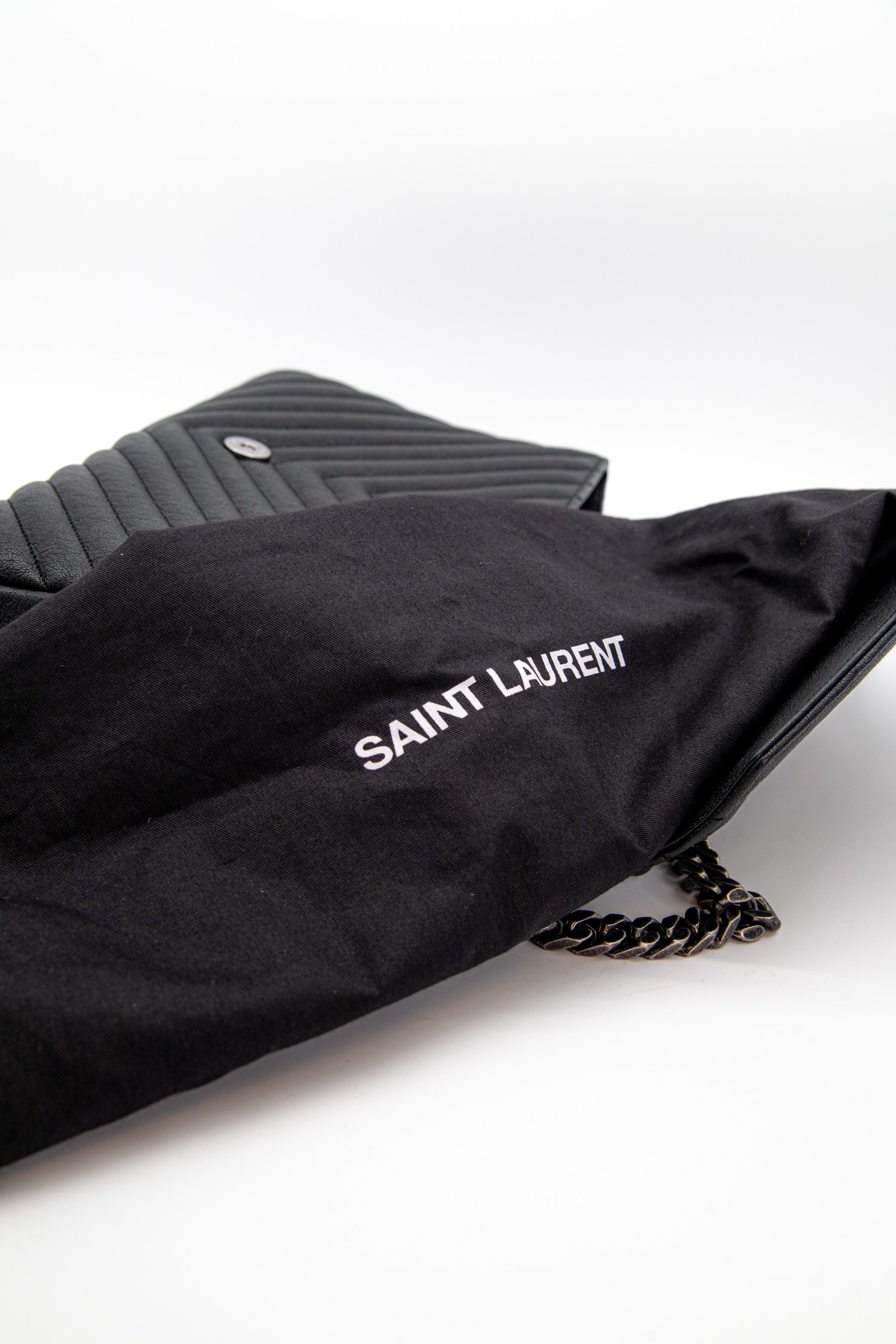 Saint Laurent "YSL College" Schultertasche in Schwarz