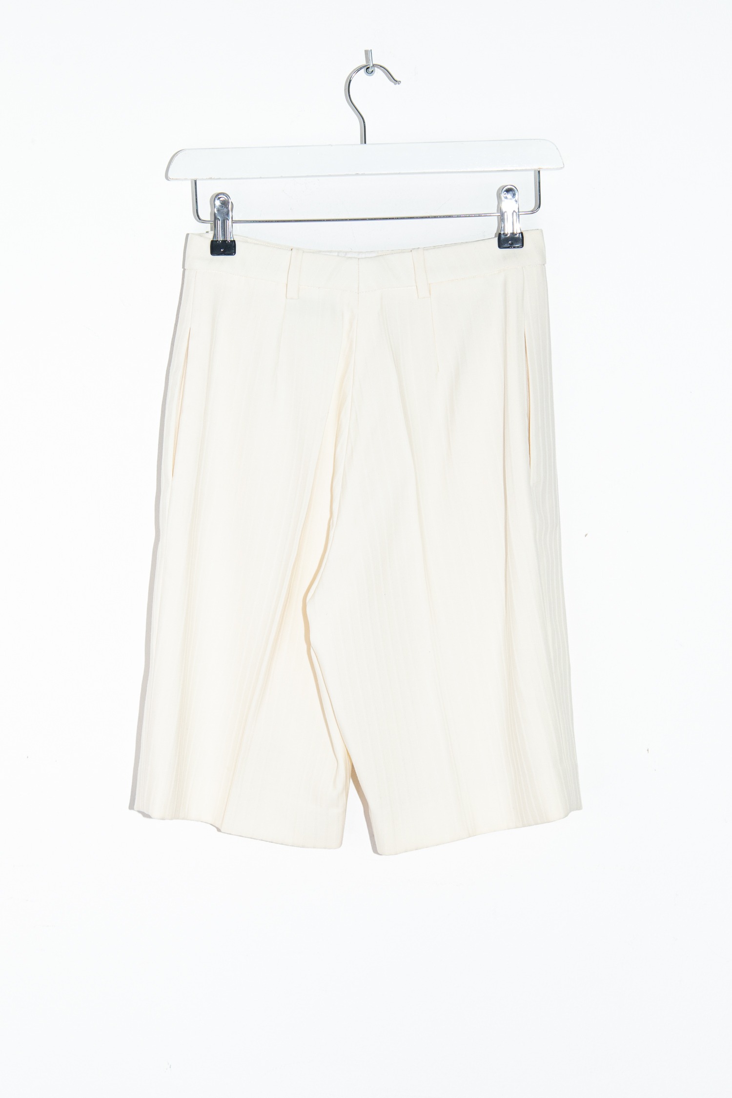 Saint Laurent elegante Shorts mit Bundfalten in Ecru