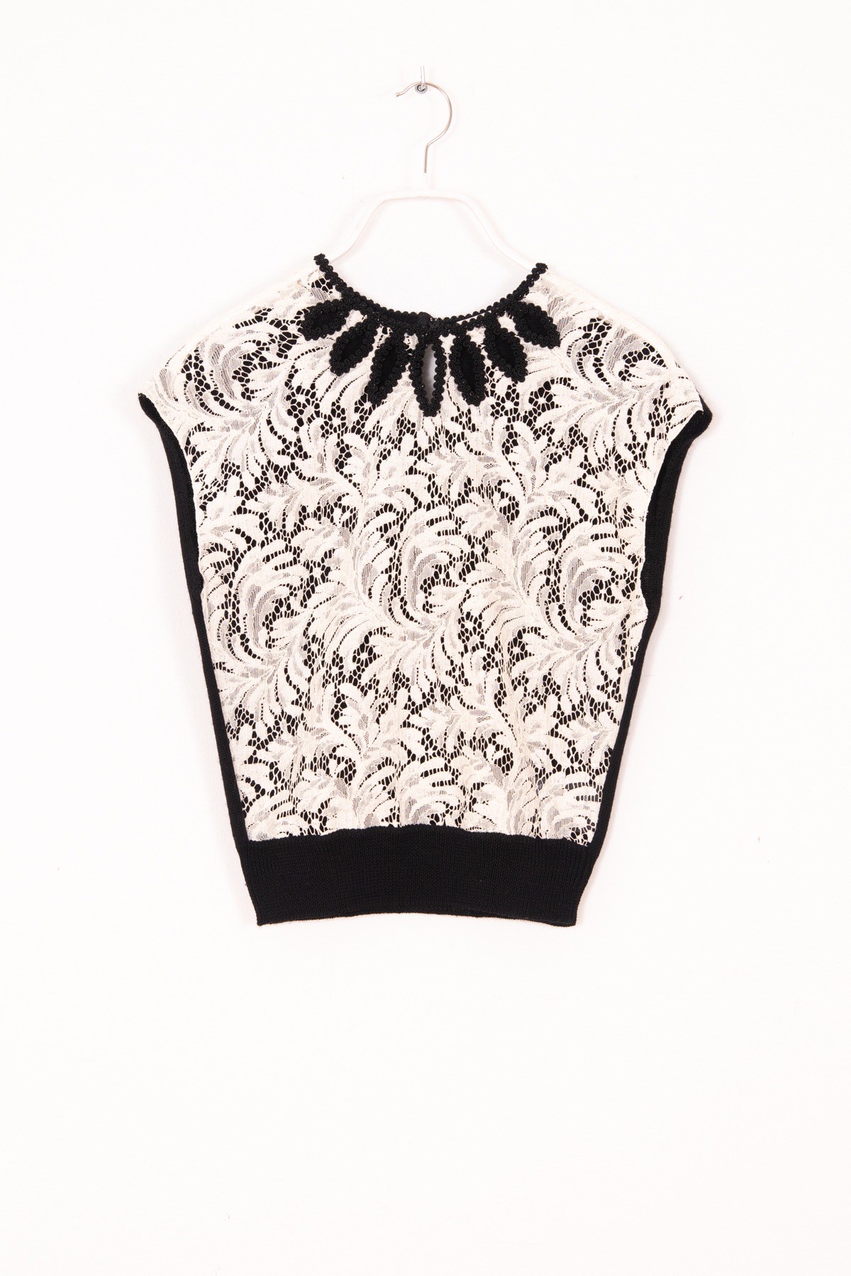 Saint Laurent Strickoberteil mit Spitze in Schwarz und Weiß