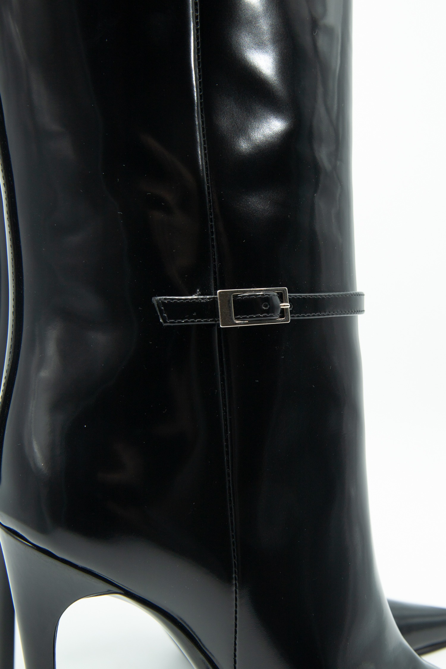 Saint Laurent "Vendome" Stiefel aus Lackleder in Schwarz