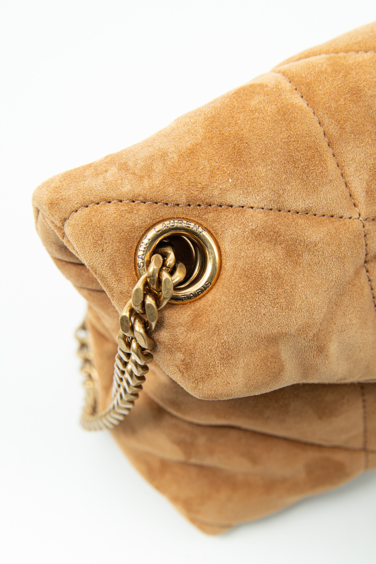 Saint Laurent "Loulou Small" Handtasche aus Velourleder in Cognac