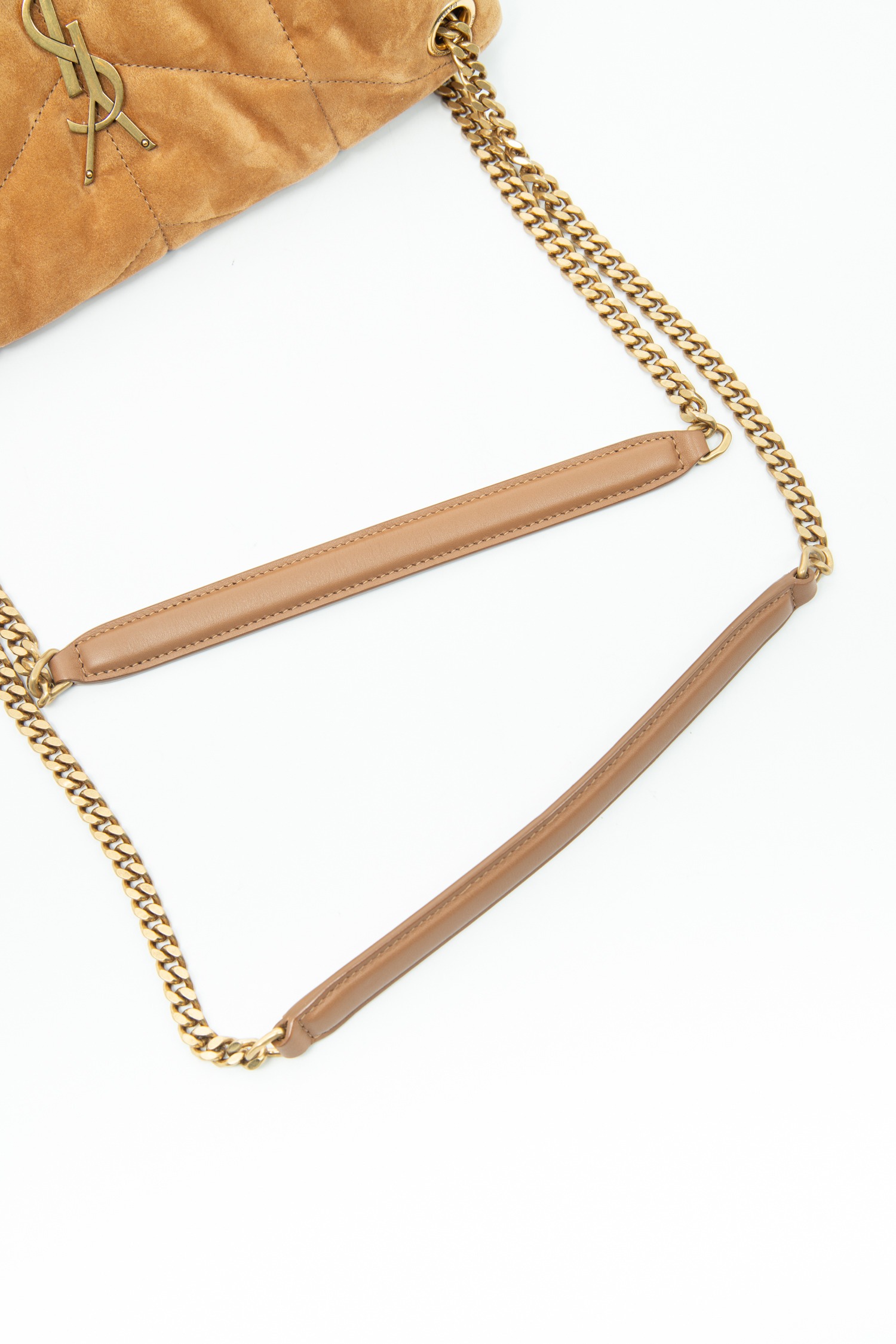 Saint Laurent "Loulou Small" Handtasche aus Velourleder in Cognac