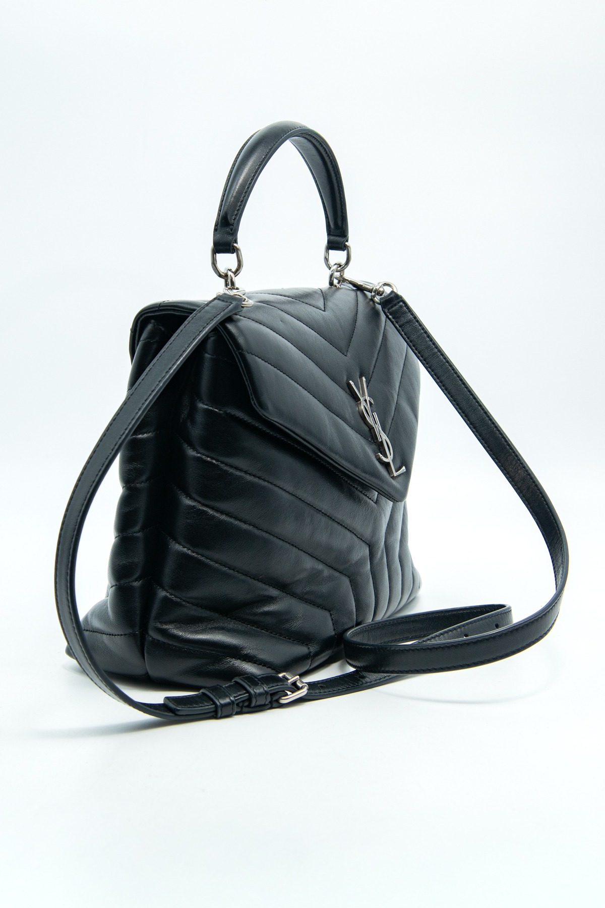 Saint Laurent "Lou Lou Top Handle" Handtasche in Schwarz und Silber