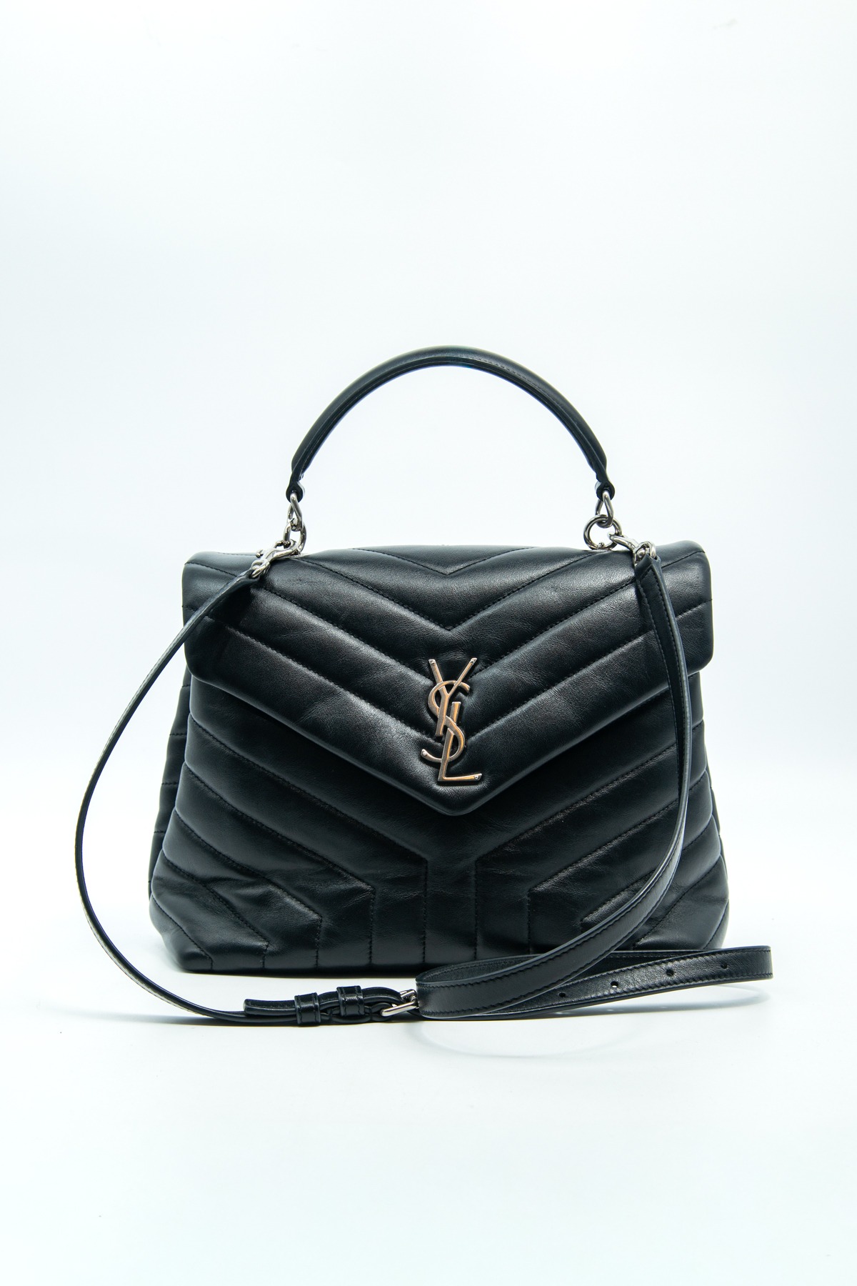 Saint Laurent "Lou Lou Top Handle" Handtasche in Schwarz und Silber