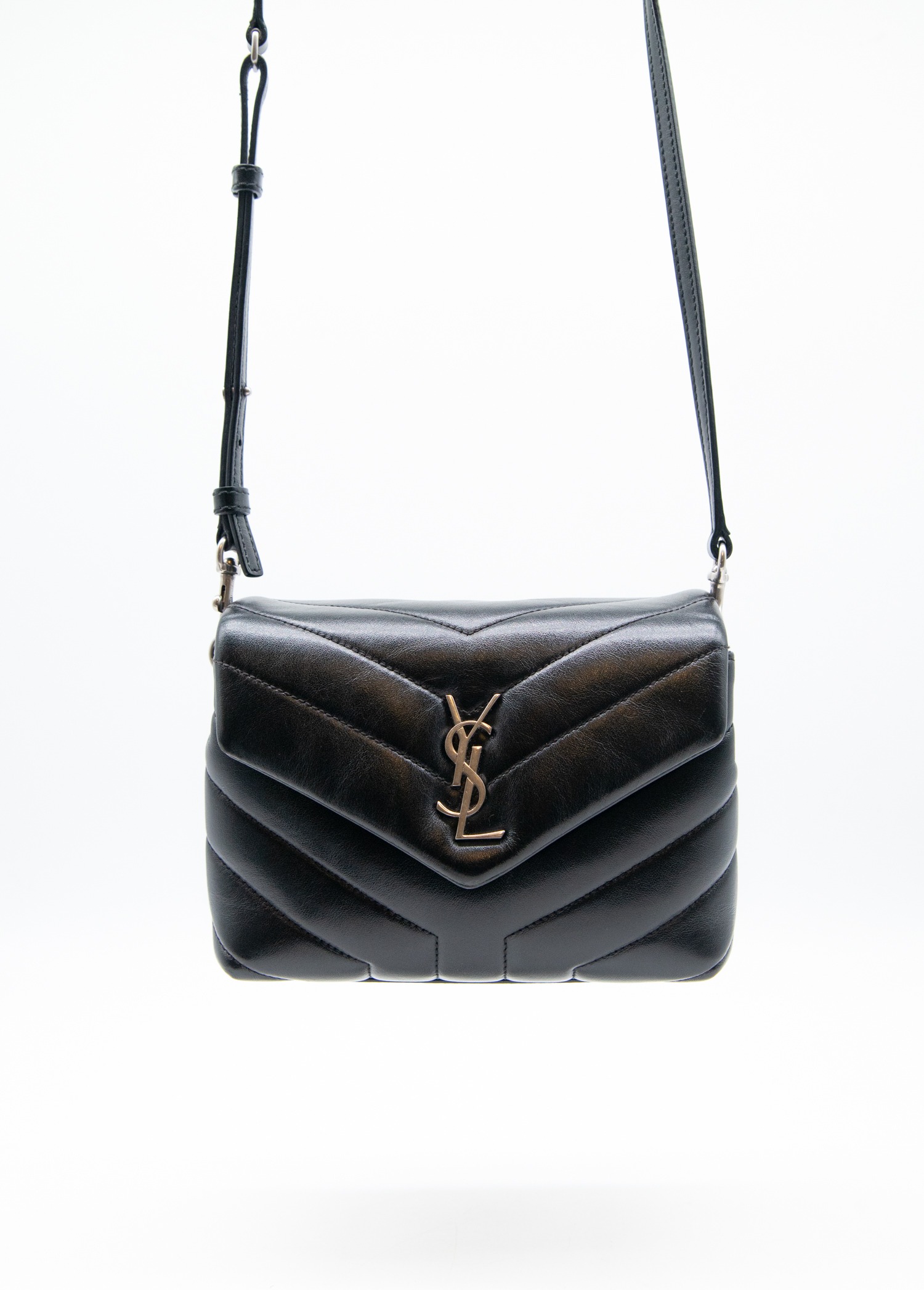 Saint Laurent "Loulou Toy" Umhängetasche in Schwarz