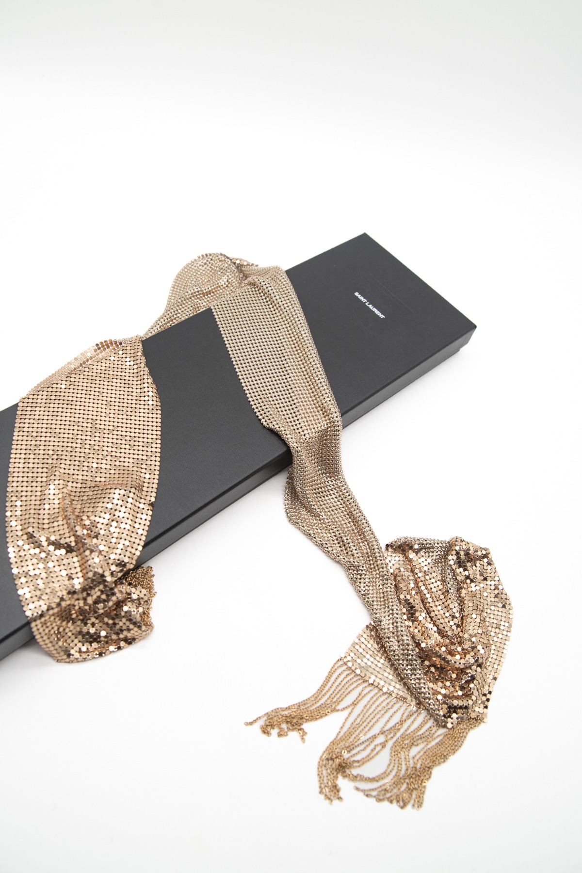 Saint Laurent Schal aus Metallnetz in Gold