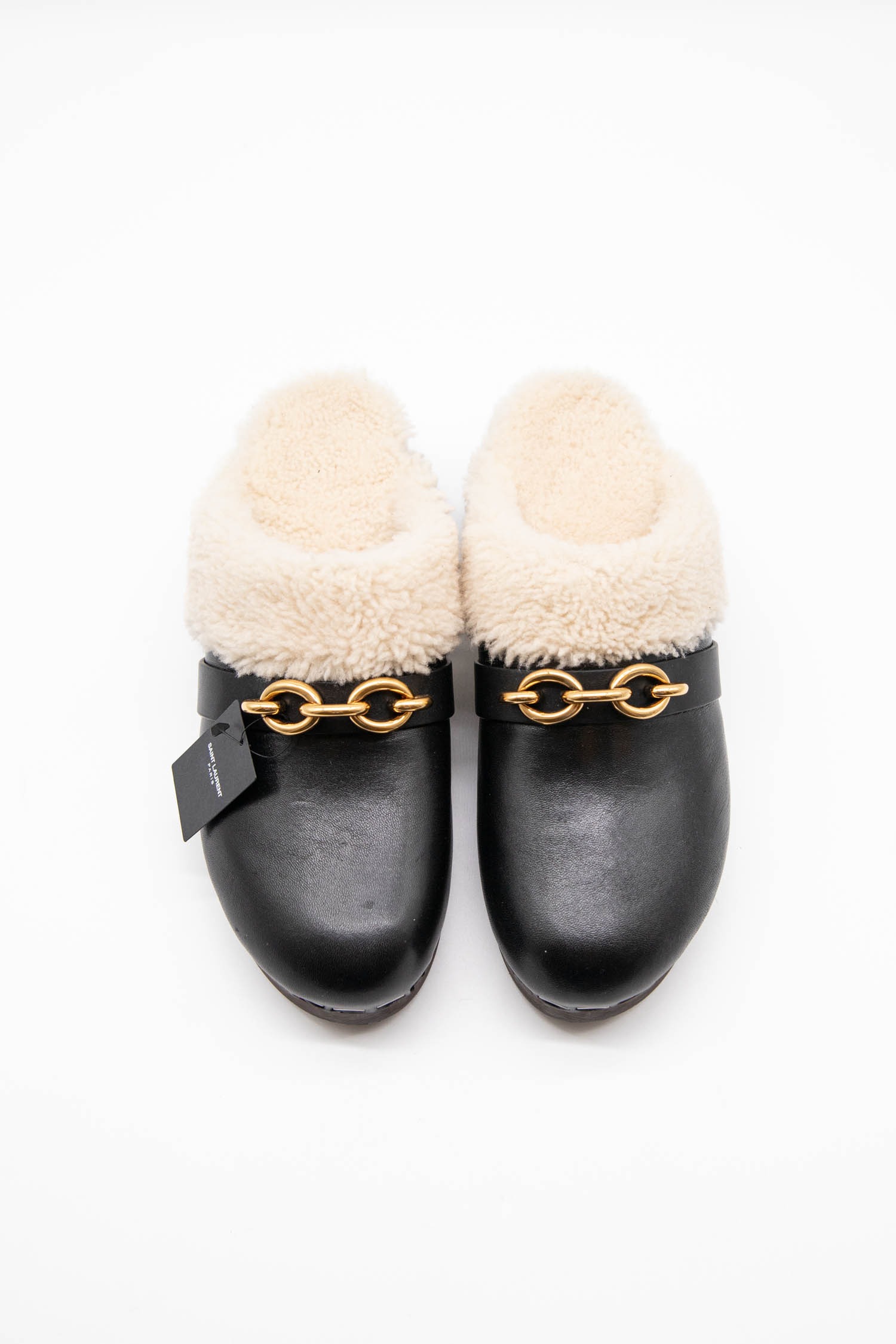 Saint Laurent Clogs mit Fell in Schwarz