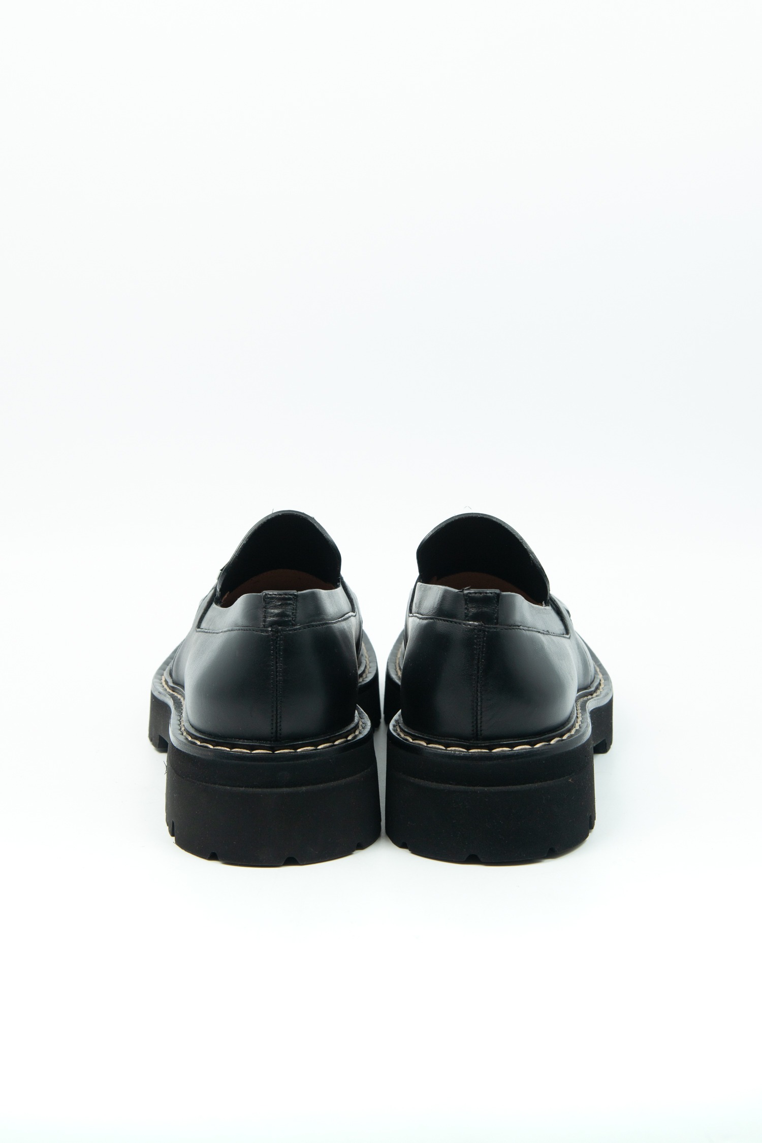 Salvatore Ferragamo "Ignazio" Loafer in Schwarz und Silber
