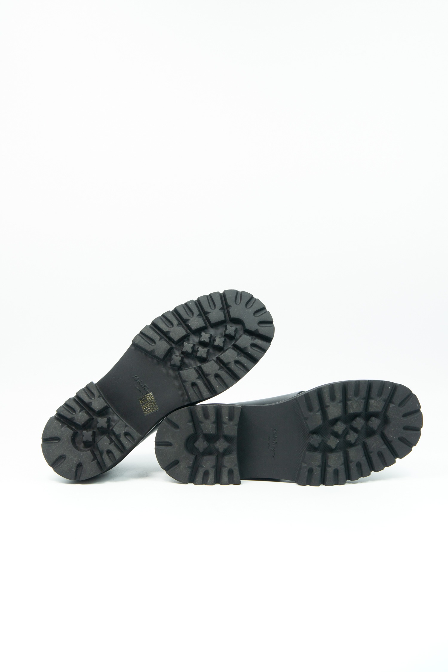 Salvatore Ferragamo "Ignazio" Loafer in Schwarz und Silber