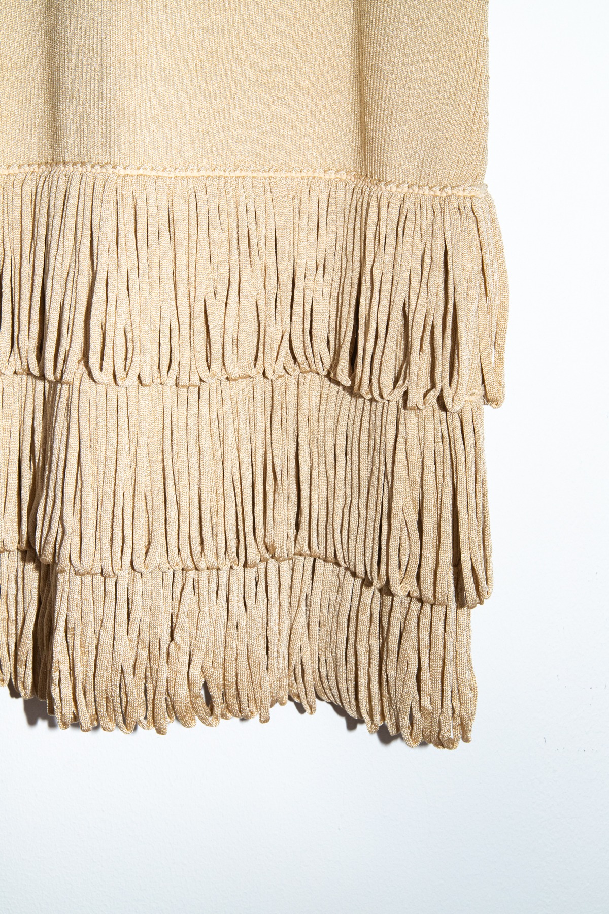 Sandro Minikleid mit Fransen in Gold