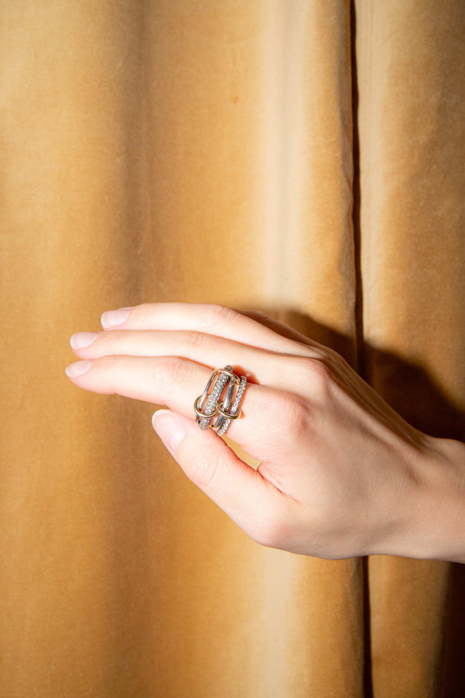 Spinelli Kilcollin "Vega" Ring in Silber und Gold