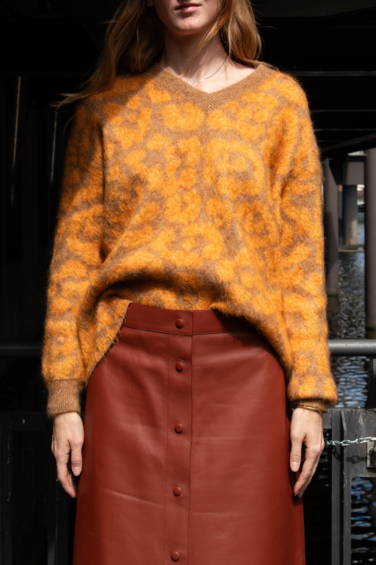 Stella McCartney Strickpullover mit Leomuster in Beige und Orange