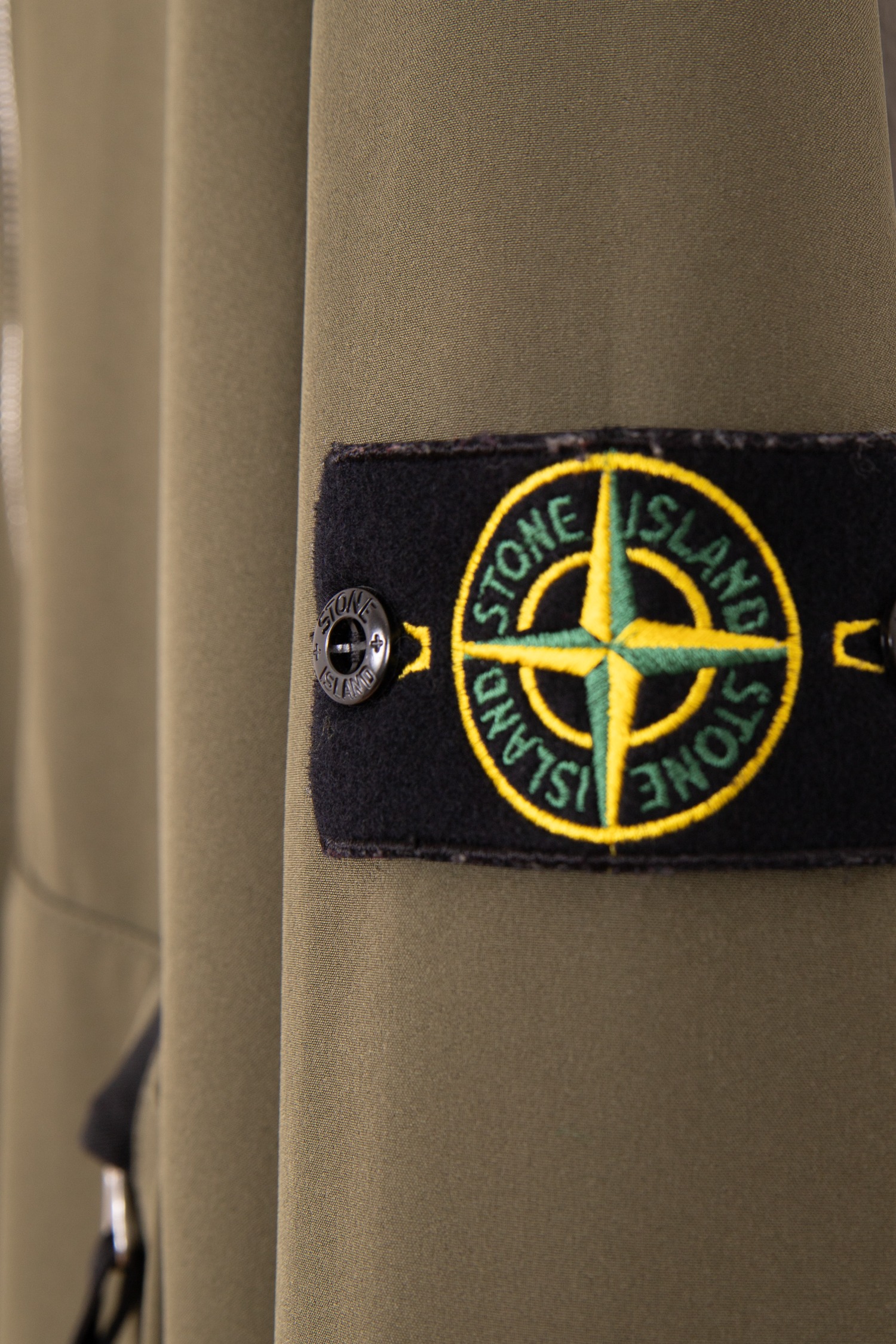 Stone Island Soft Shell Jacke in Olivgrün