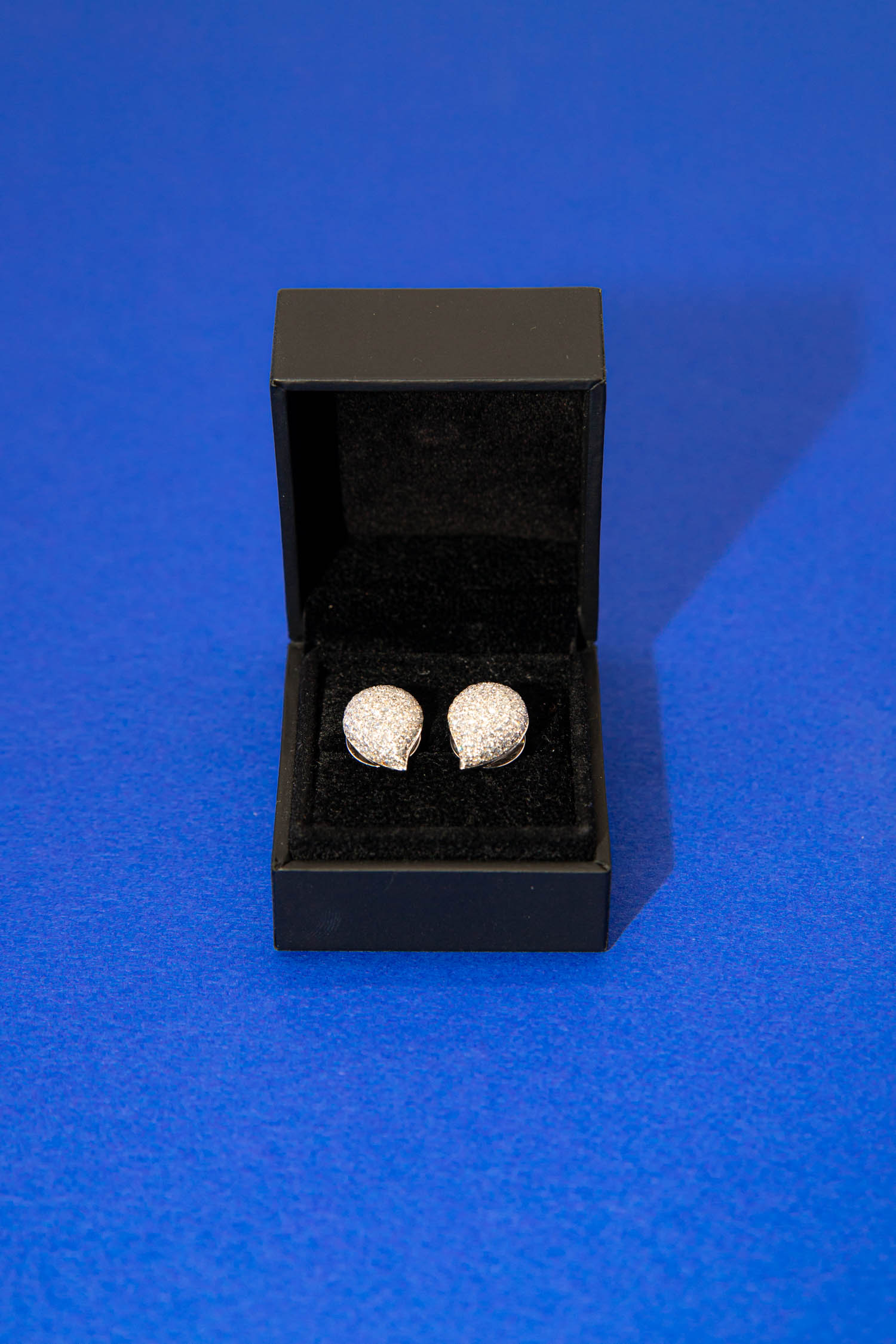 tamara-comolli-damen-accessoires-ohrringe-ohrstecker-signature-silber-brilliantschliff