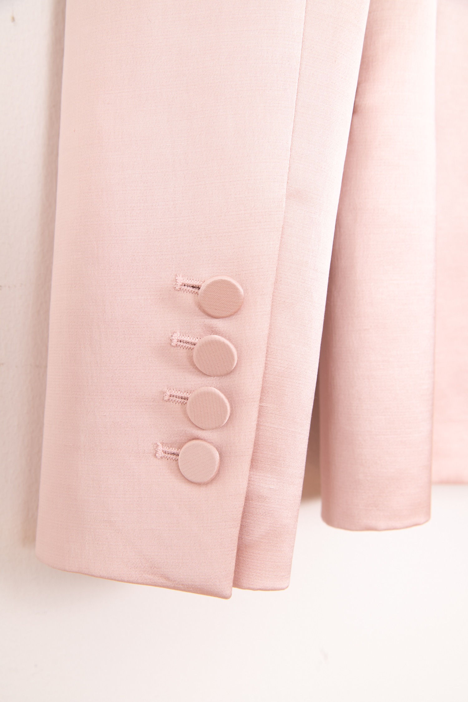The Andamane "Bianca" Blazer in Rosa