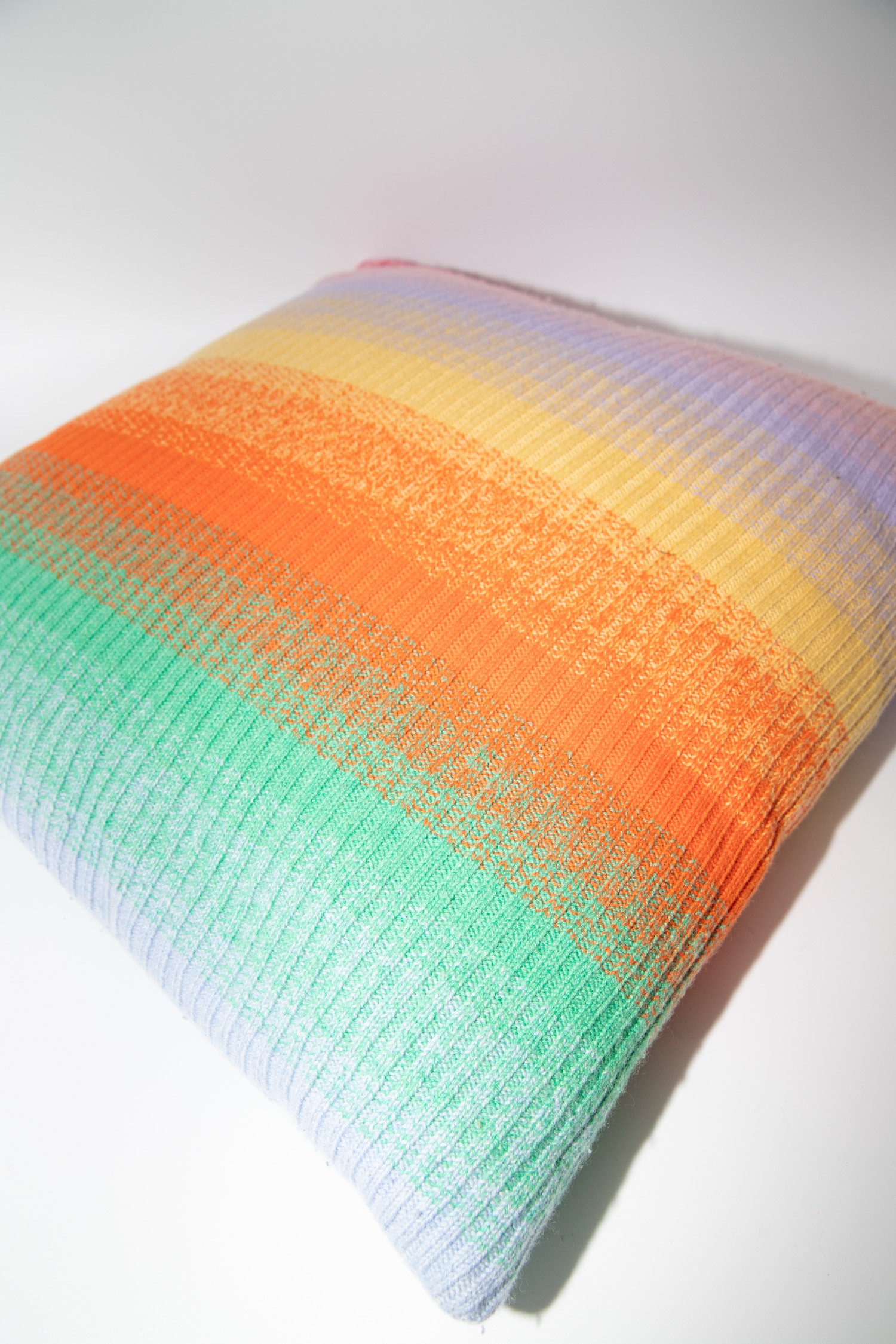 The Elder Statesman Kissen in Bunt