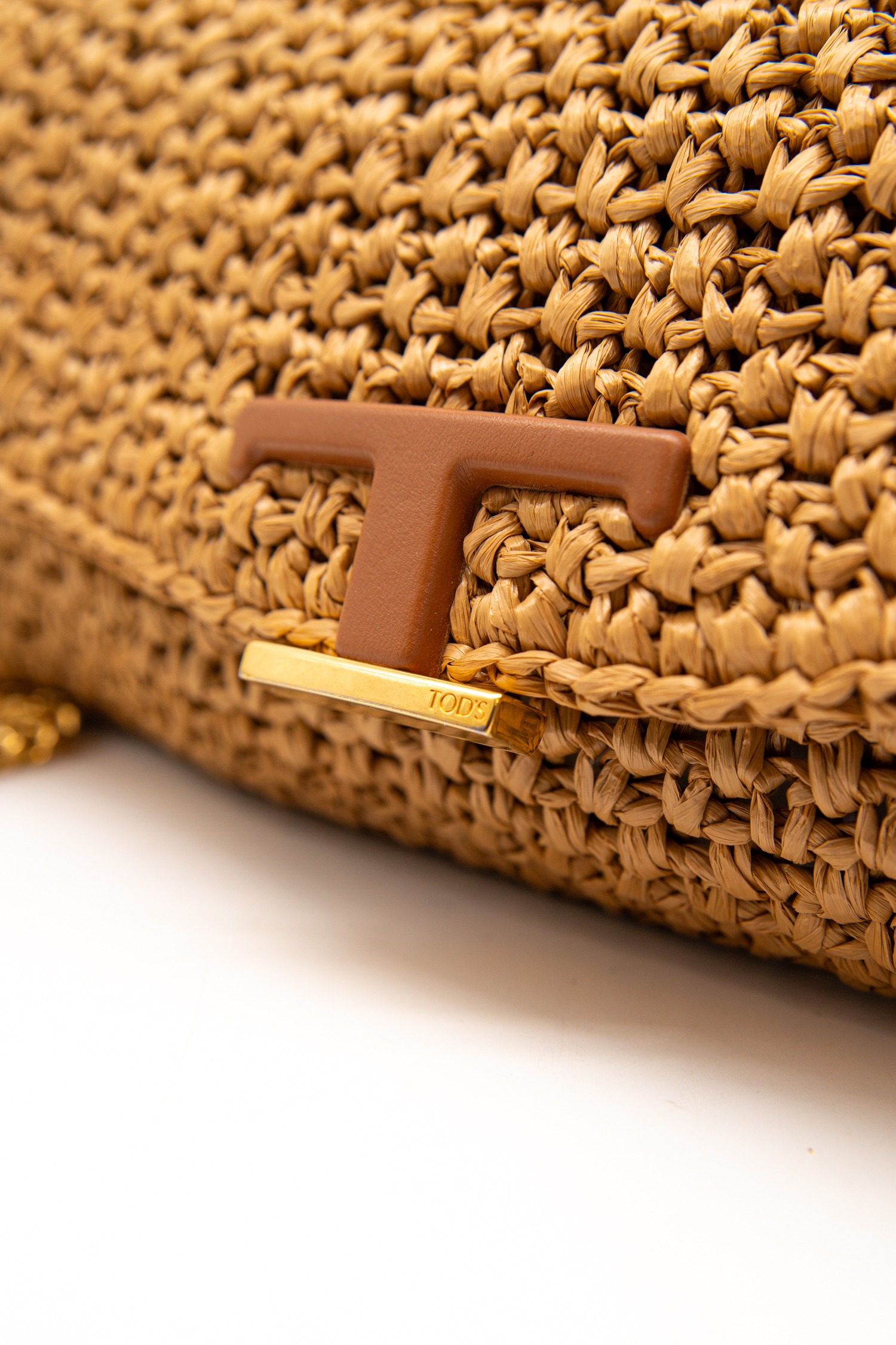 Tod's "Flap T Timeless" Rafia Micro Umhängetasche