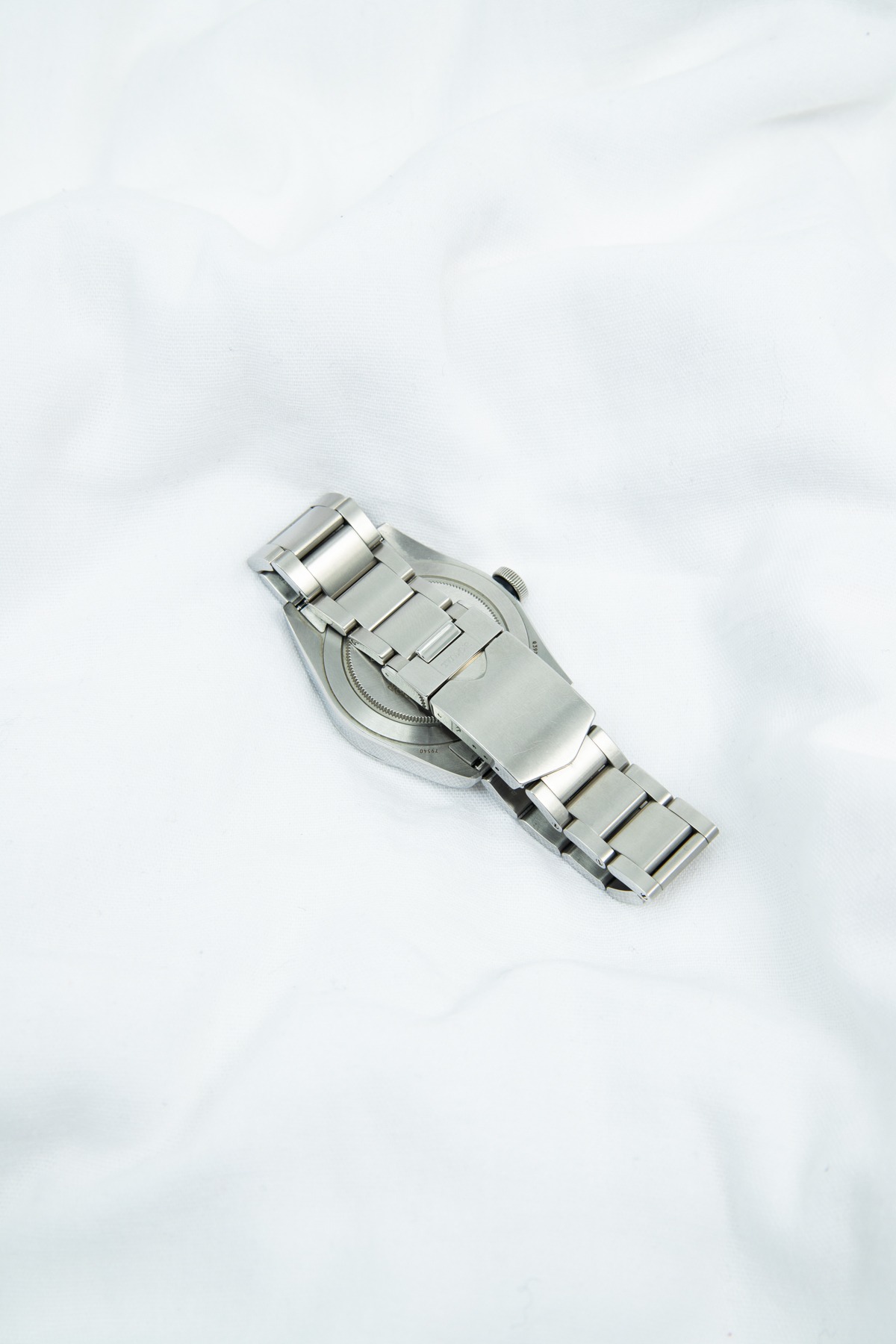 Tudor Black Bay 41 Armbanduhr in Silber und Dunkelblau