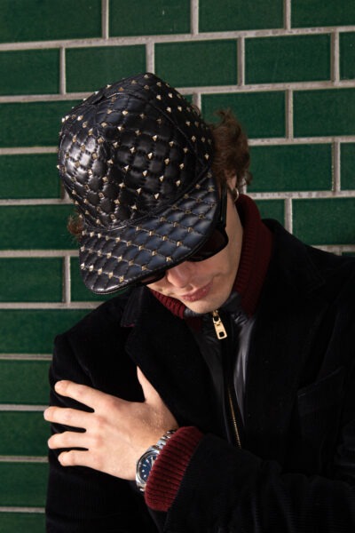 Valentino "Rockstud Spike" Cap aus Leder mit Nieten in Schwarz