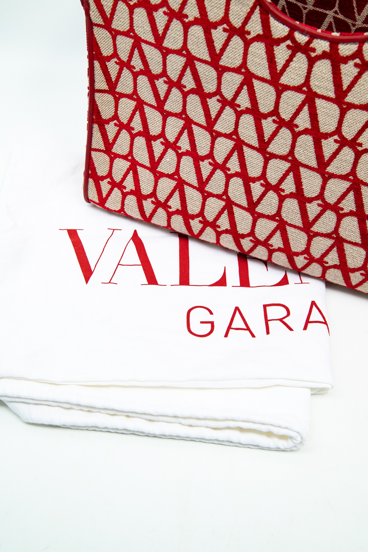 Valentino "Le Troisième Toile Iconographe" Shopper in Rot und Beige