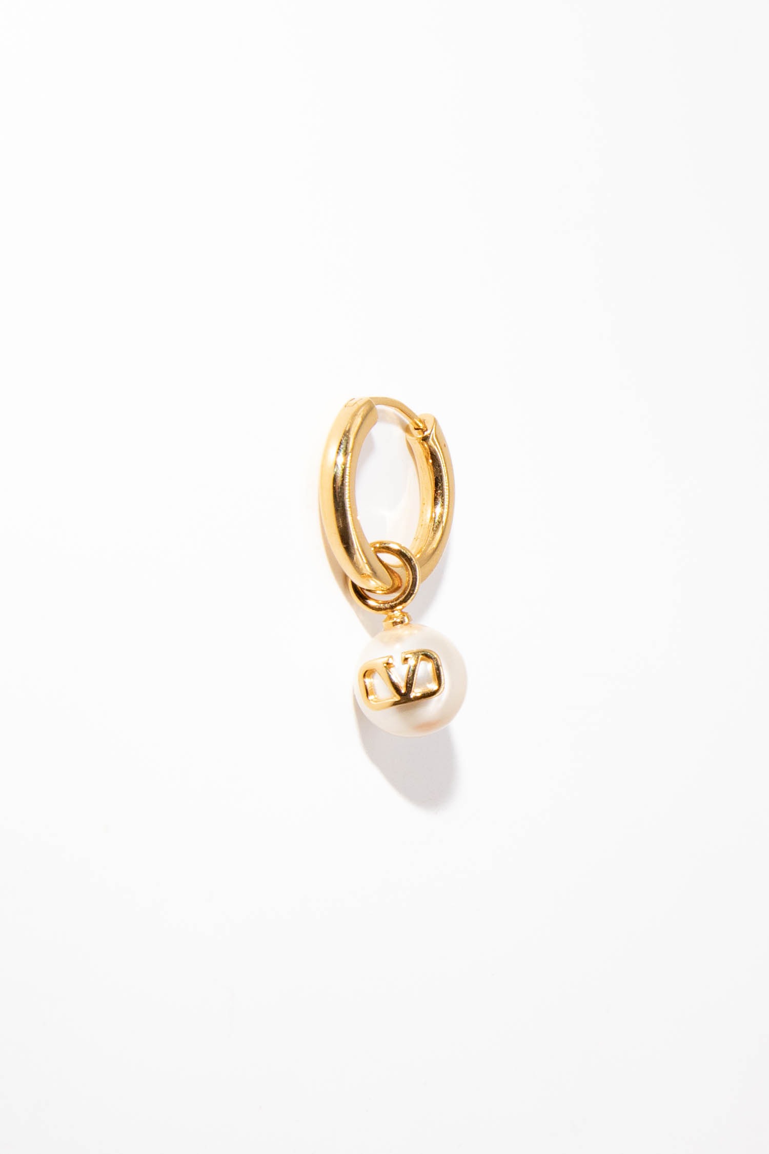Valentino Ohrring mit Perlenanhänger in Gold